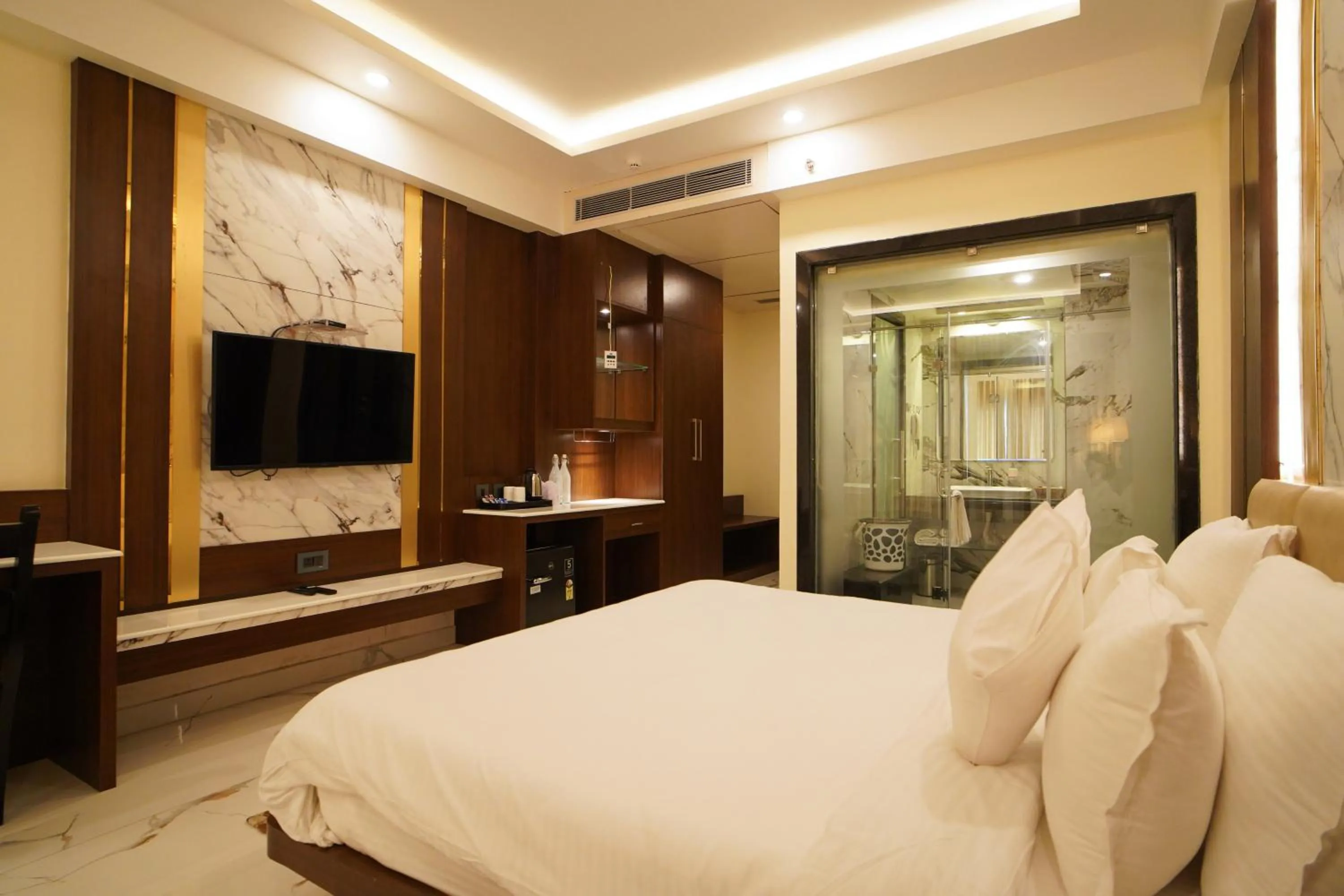 Bed in Shanti Seaview Resort & Spa