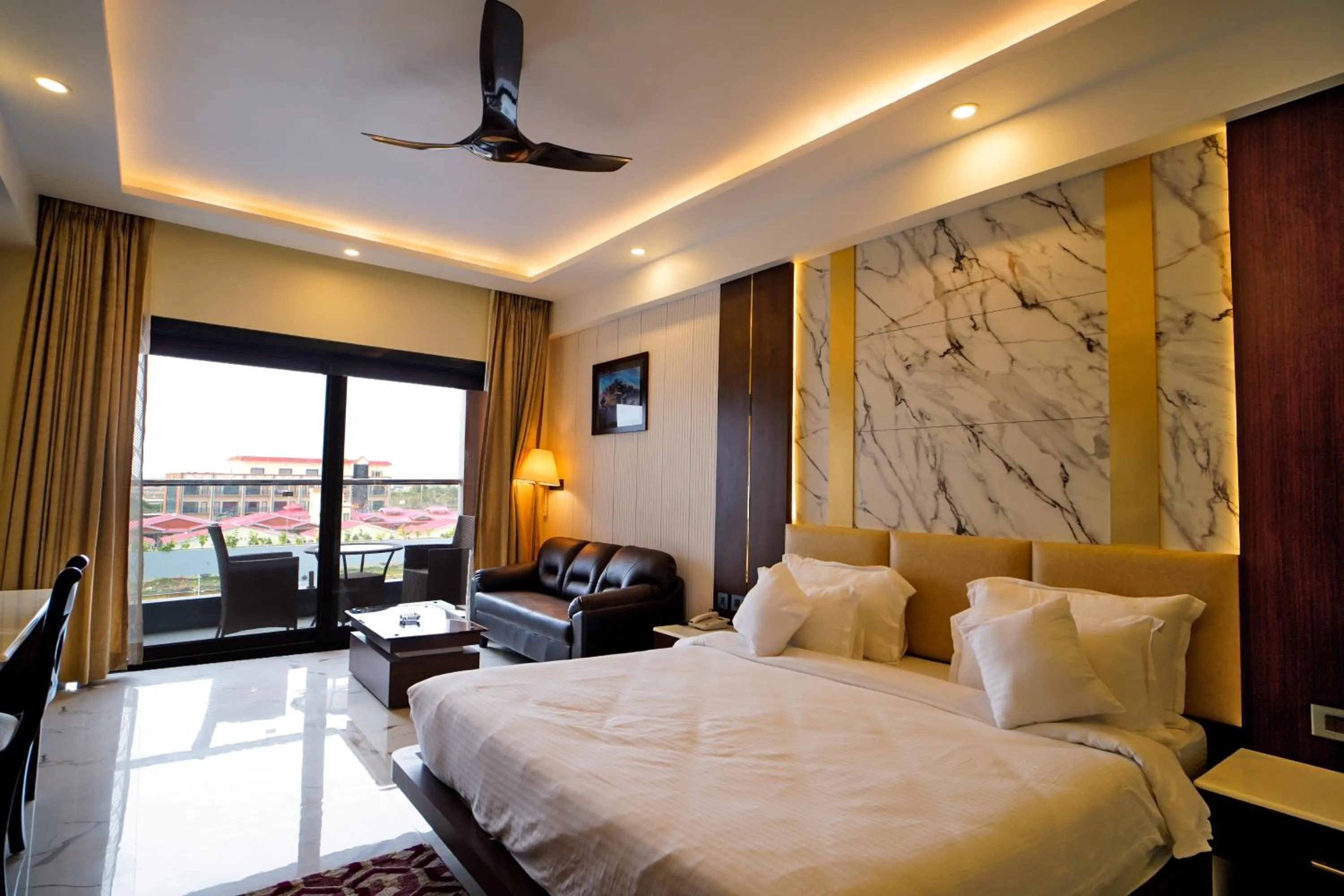 Bed in Shanti Seaview Resort & Spa