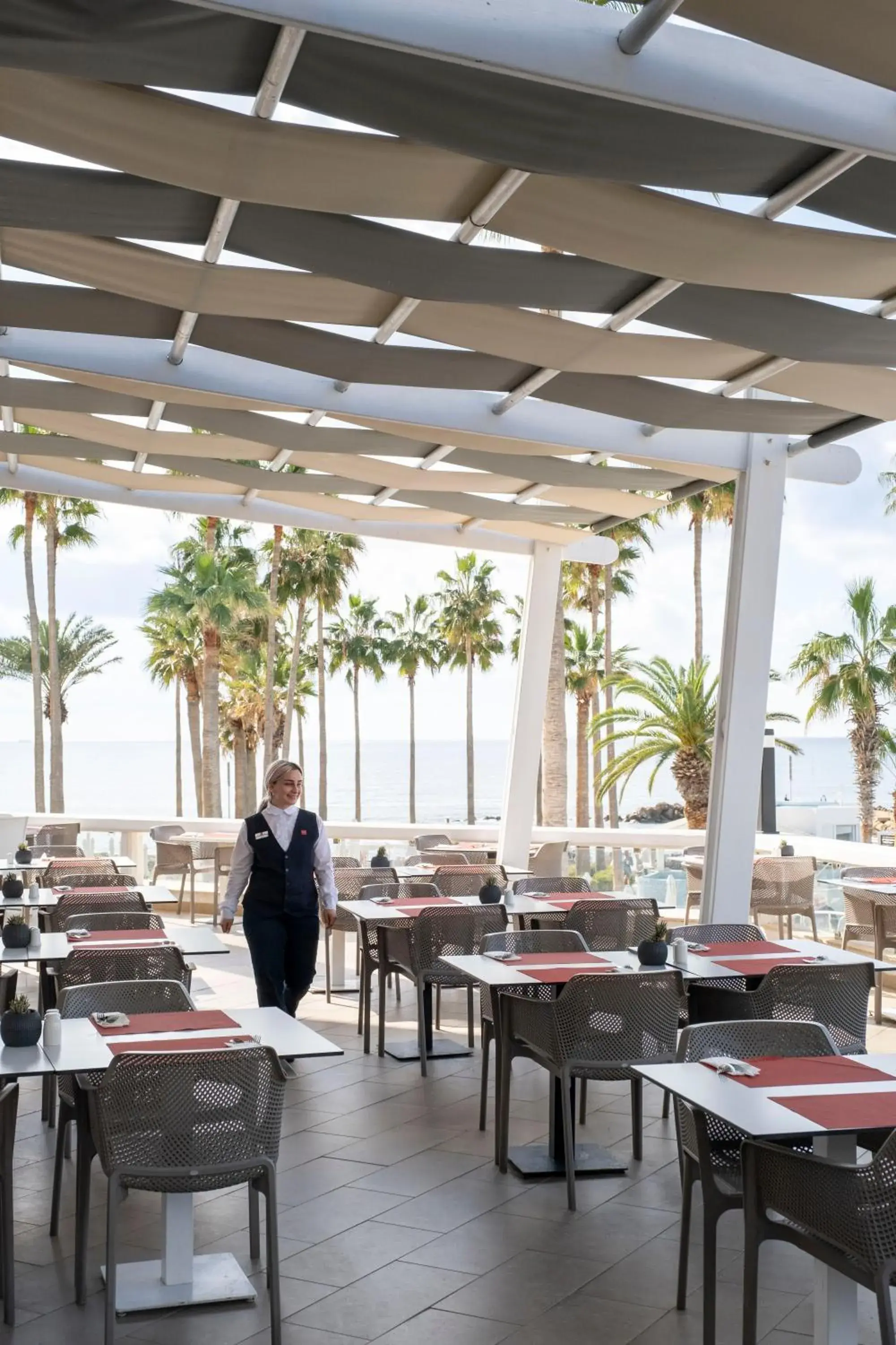 Restaurant/places to eat in Leonardo Plaza Cypria Maris Beach Hotel & Spa Restaurant/places to eat in Leonardo Plaza Cypria Maris Beach Hotel & Spa