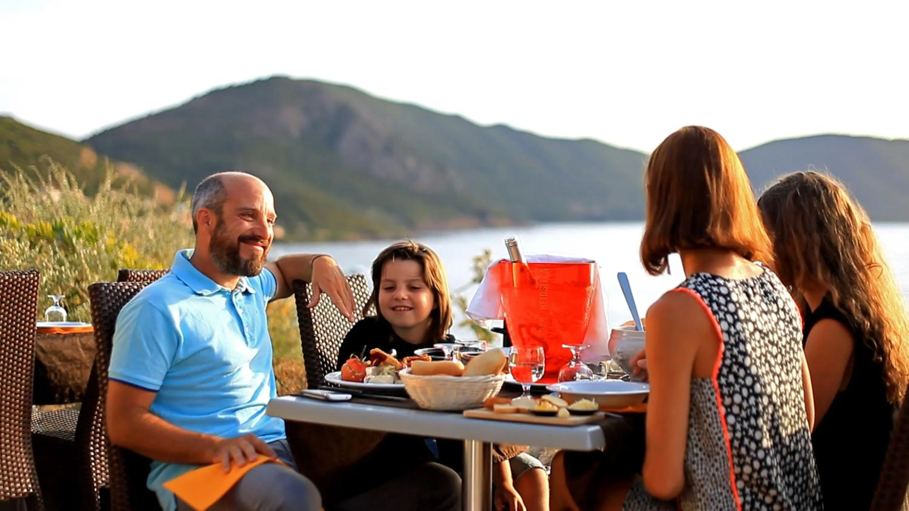 Restaurant/places to eat in Village de vacances Paese di Lava, Grand Ajaccio