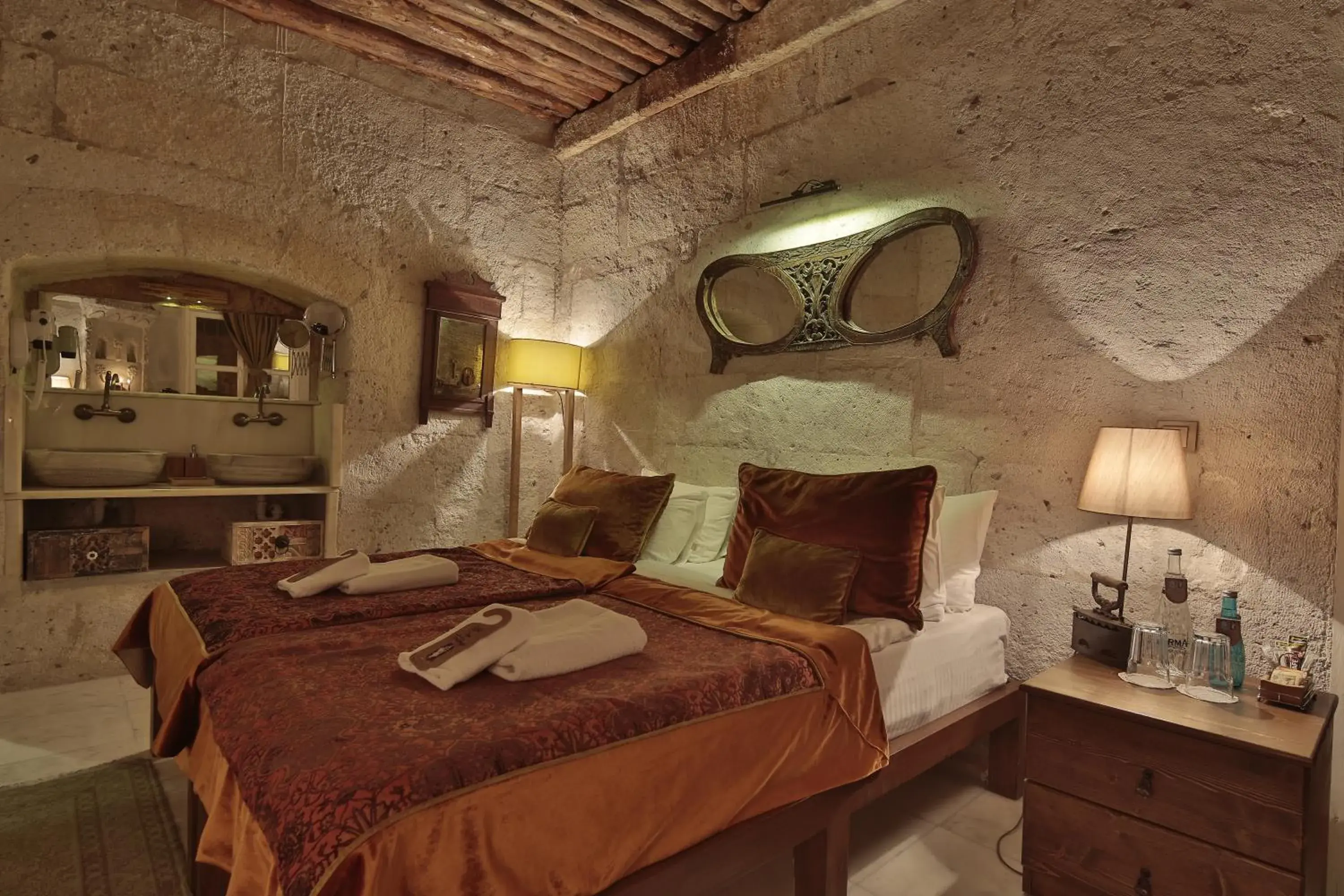 Bedroom, Bed in Rox Cappadocia Bedroom, Bed in Rox Cappadocia