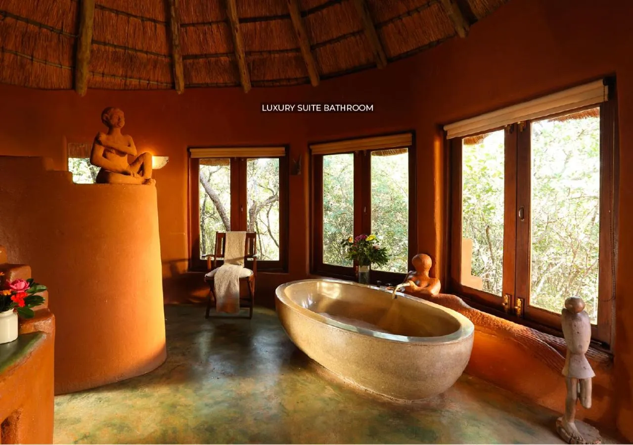 Bathroom in Leshiba Wilderness