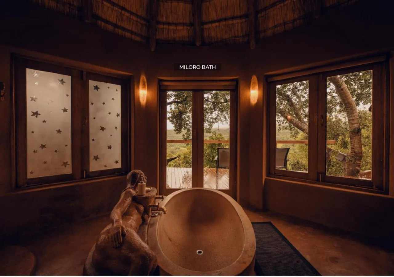Bathroom in Leshiba Wilderness