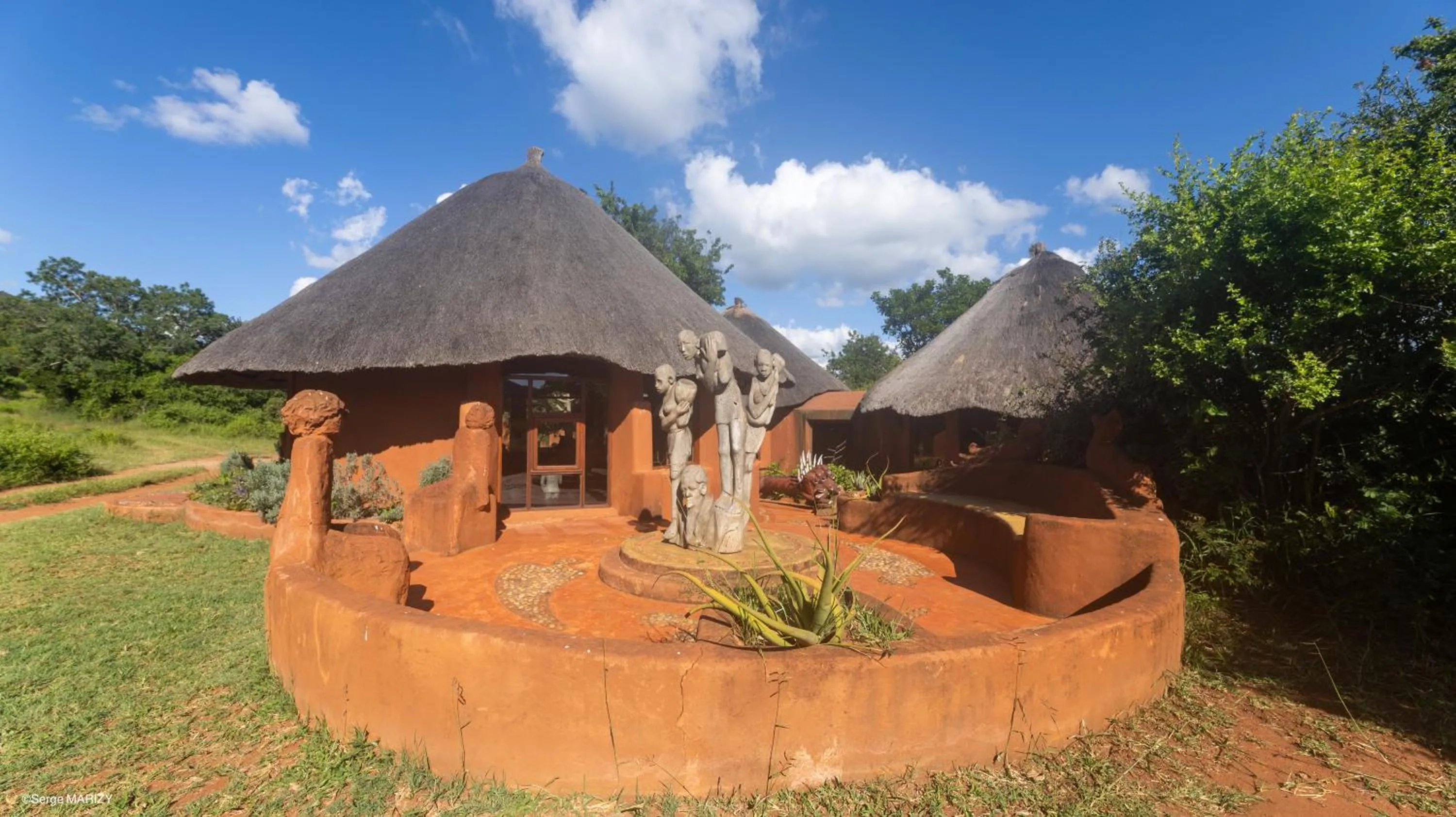Property building in Leshiba Wilderness