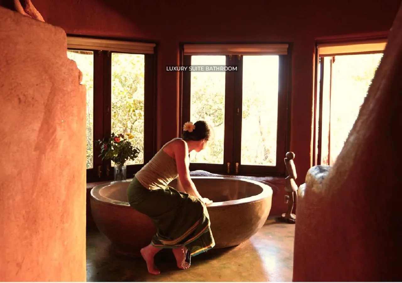 Bathroom in Leshiba Wilderness