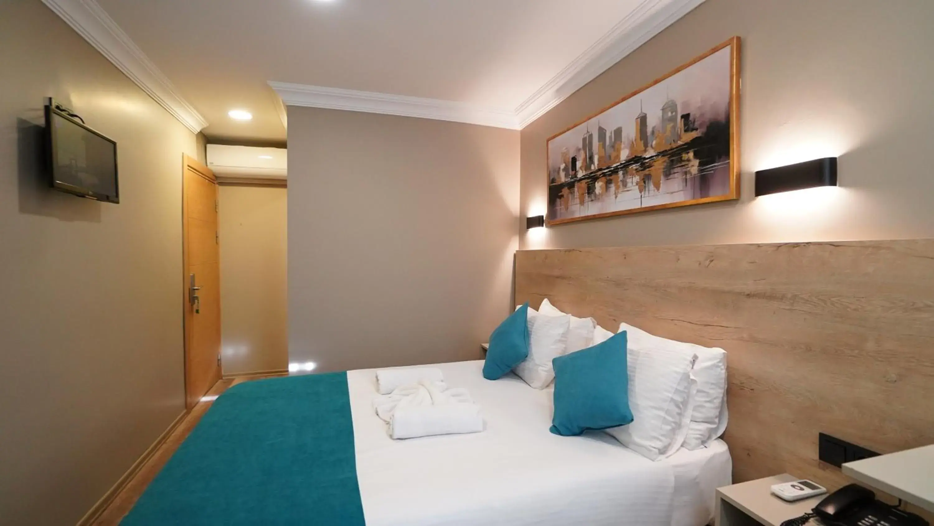 Double Room in The Marist Hotel Kadikoy Double Room in The Marist Hotel Kadikoy