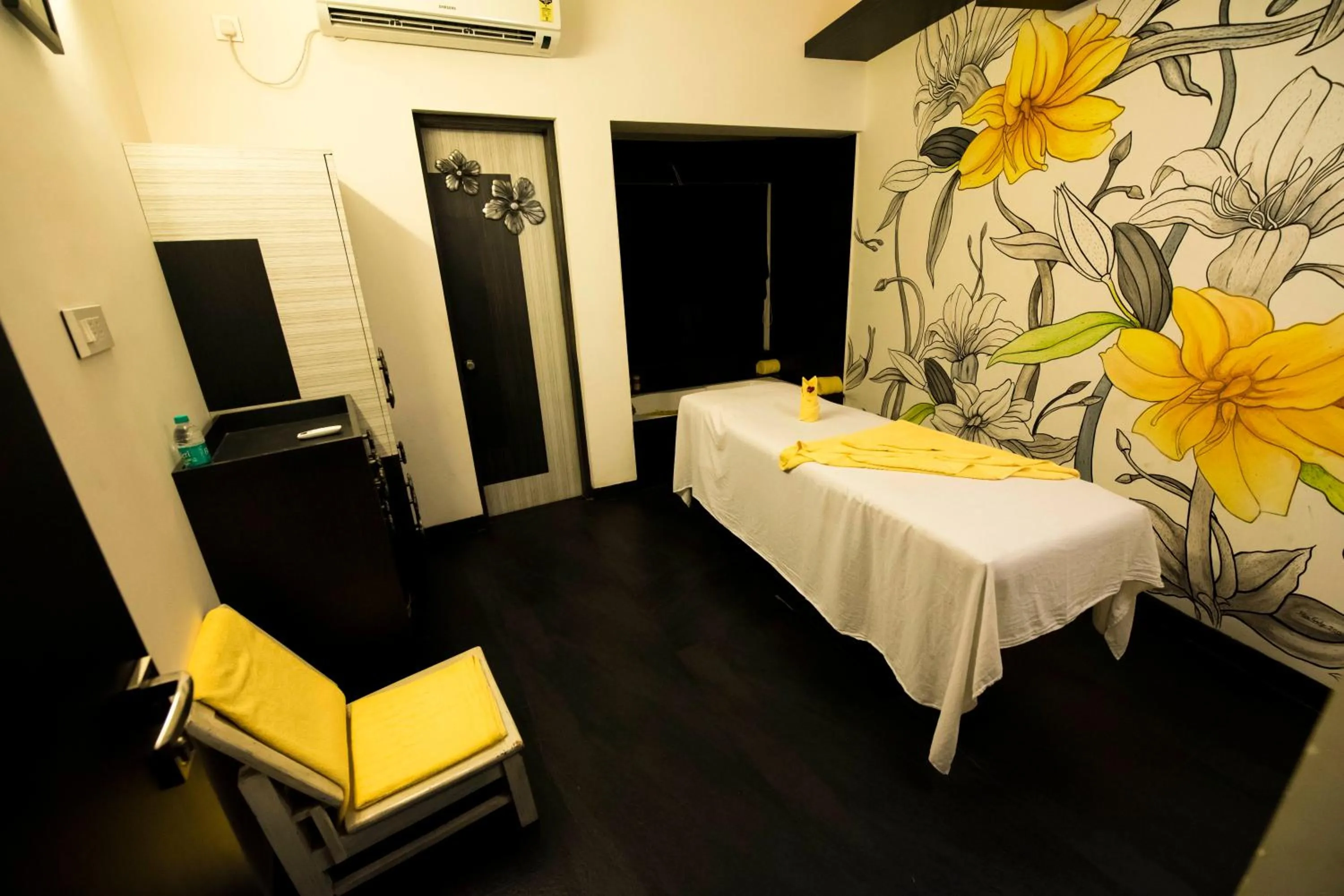 Massage in Tathastu Pench