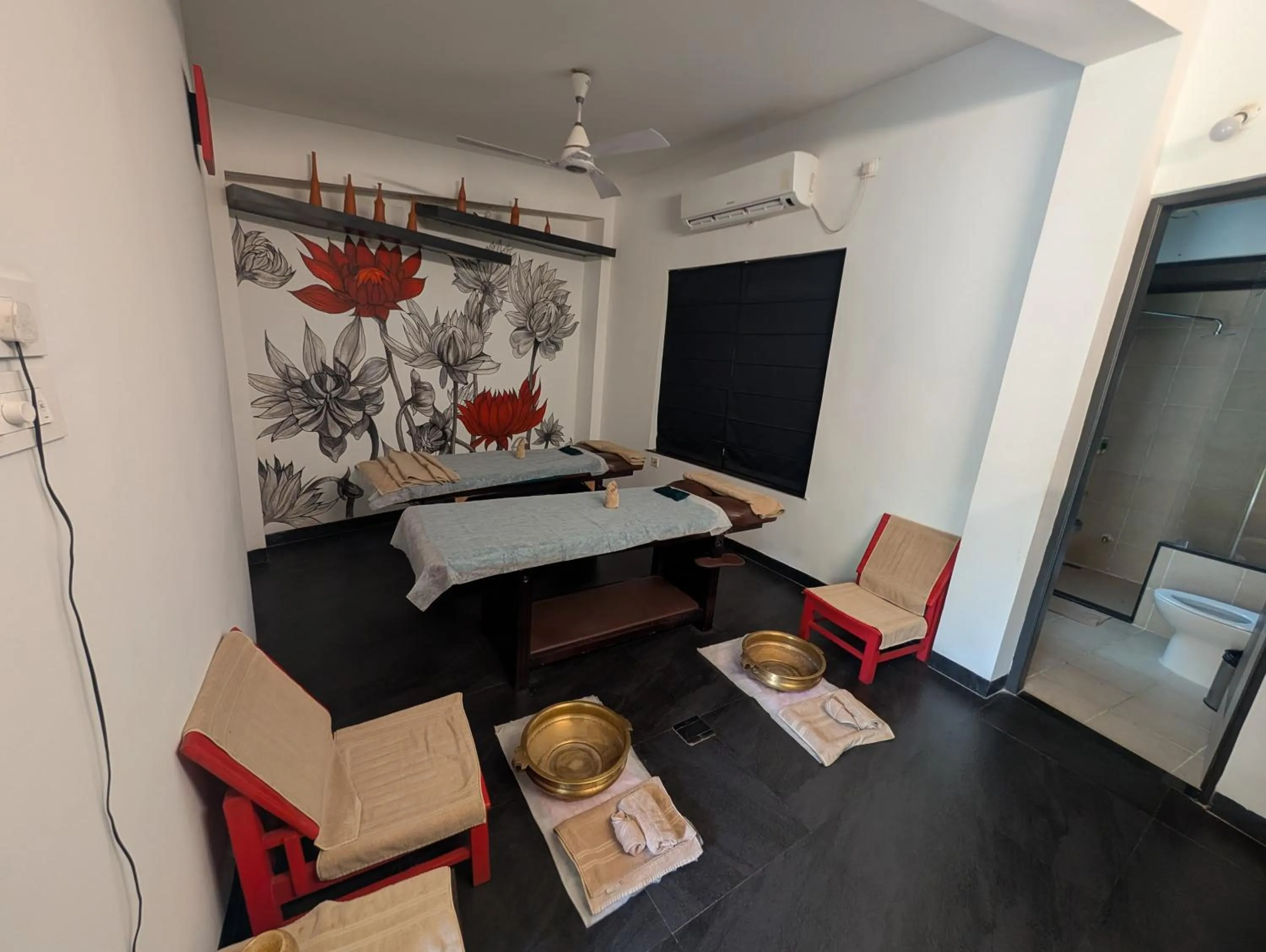 Spa and wellness centre/facilities in Tathastu Pench