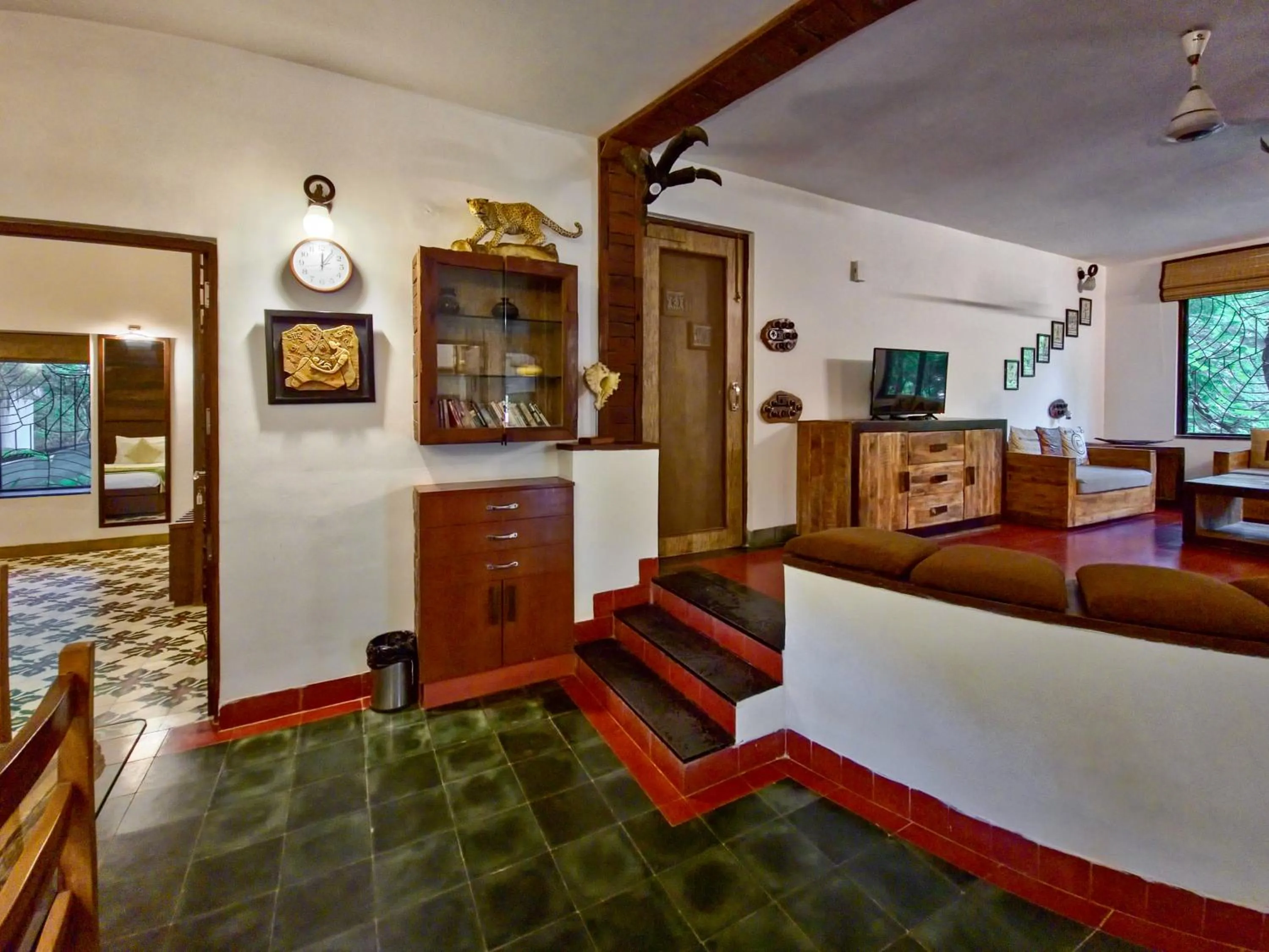 TV and multimedia, Bed in Tathastu Pench