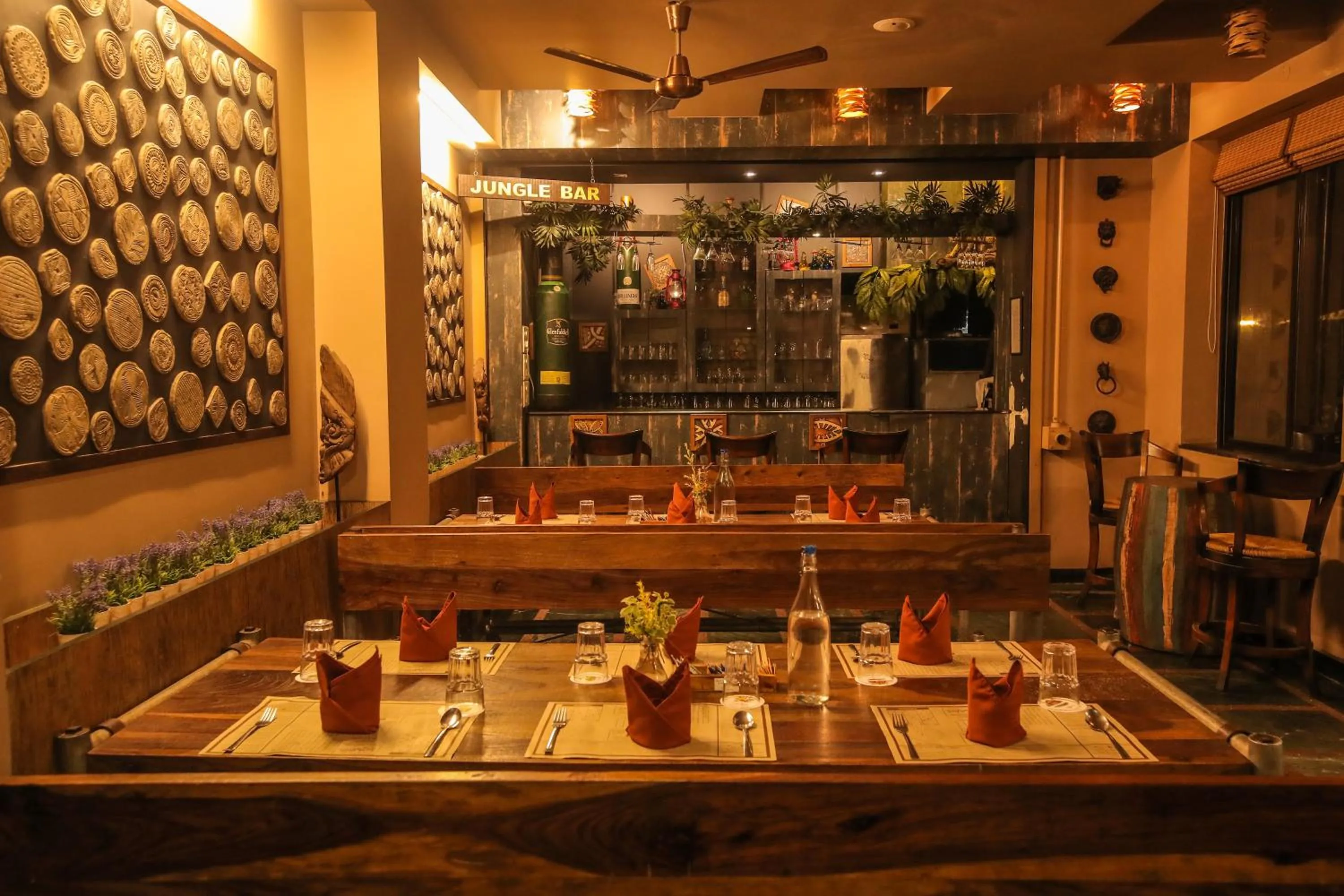 Lounge or bar in Tathastu Pench