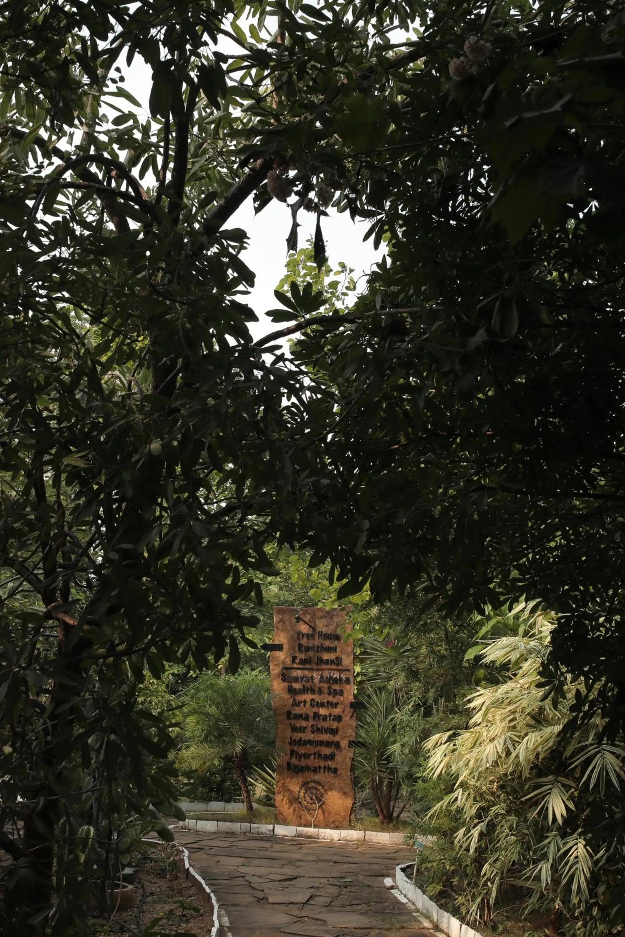 Nearby landmark in Tathastu Pench