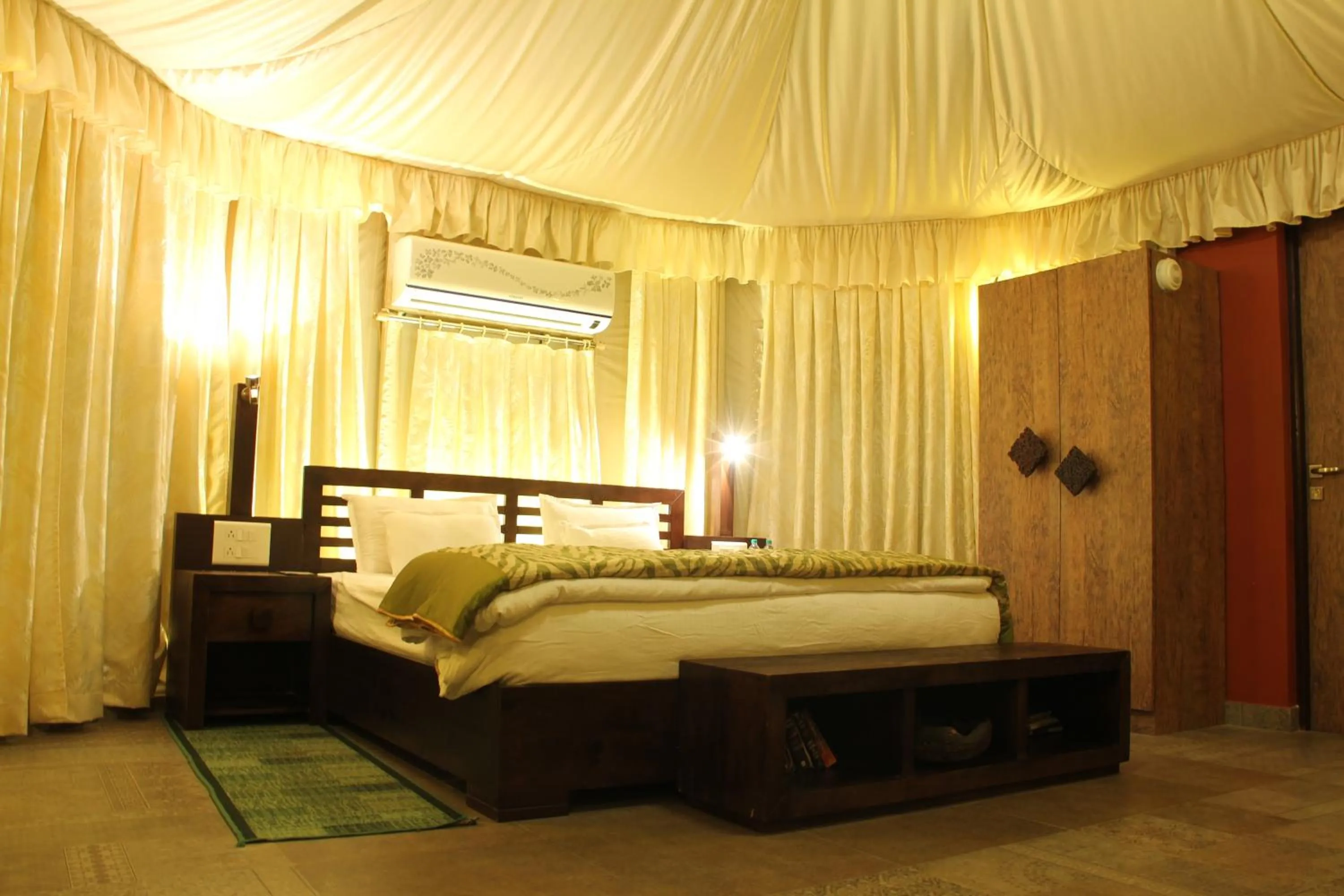 Bed in Tathastu Pench