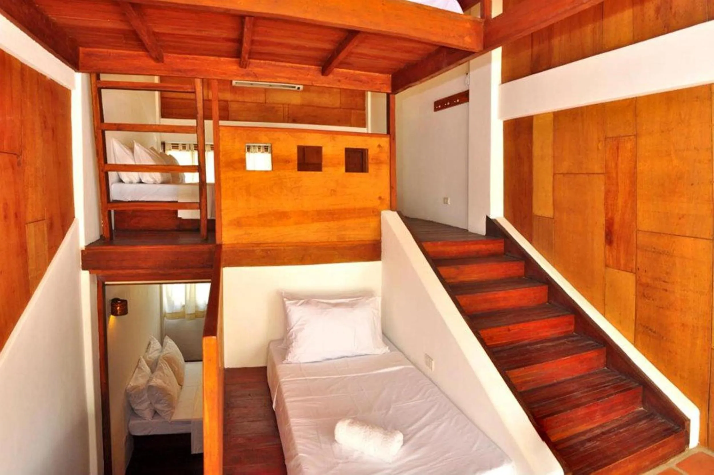 Photo of the whole room, Bed in Boracay Coco Huts