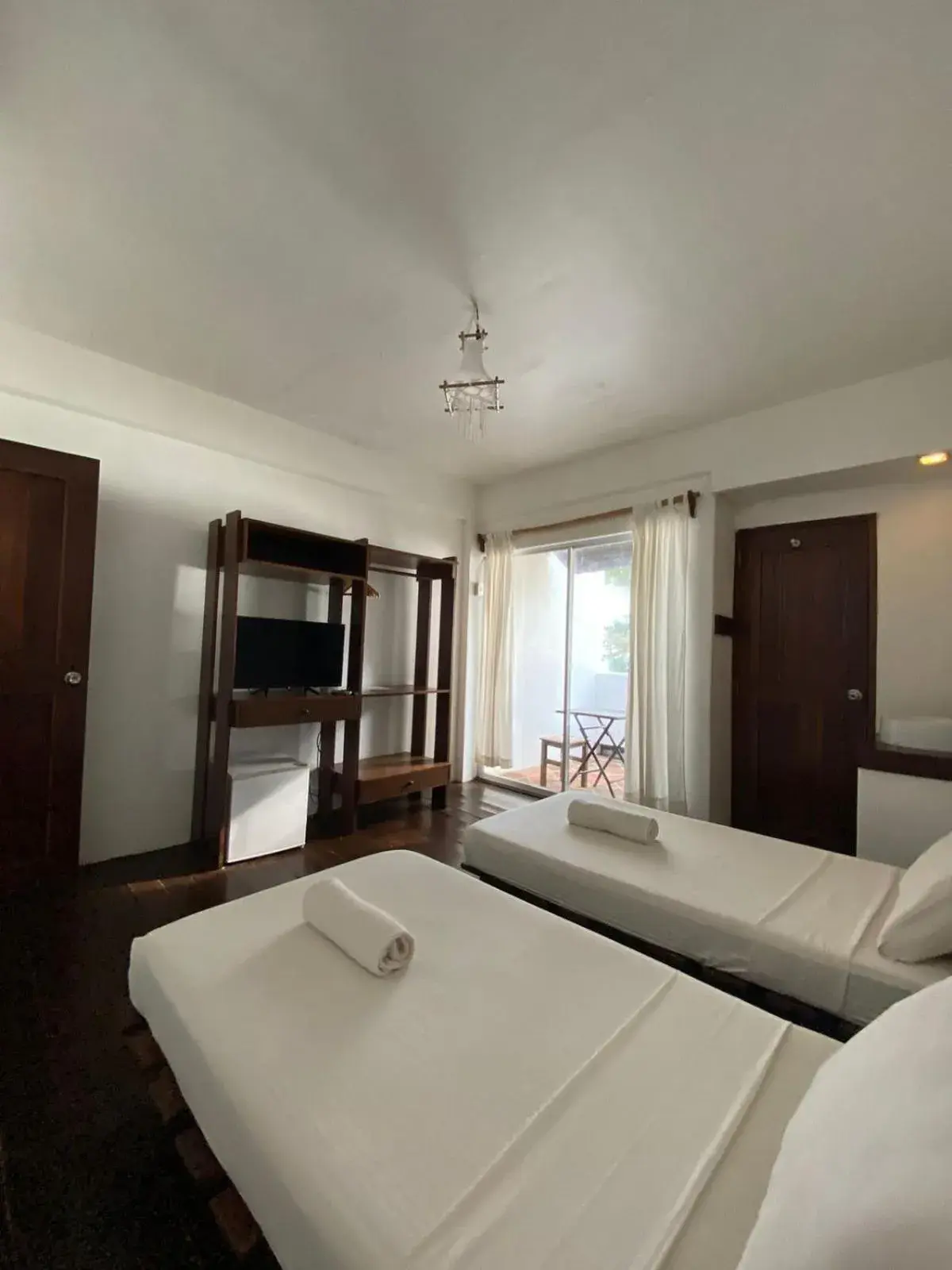 Bed in Boracay Coco Huts Bed in Boracay Coco Huts