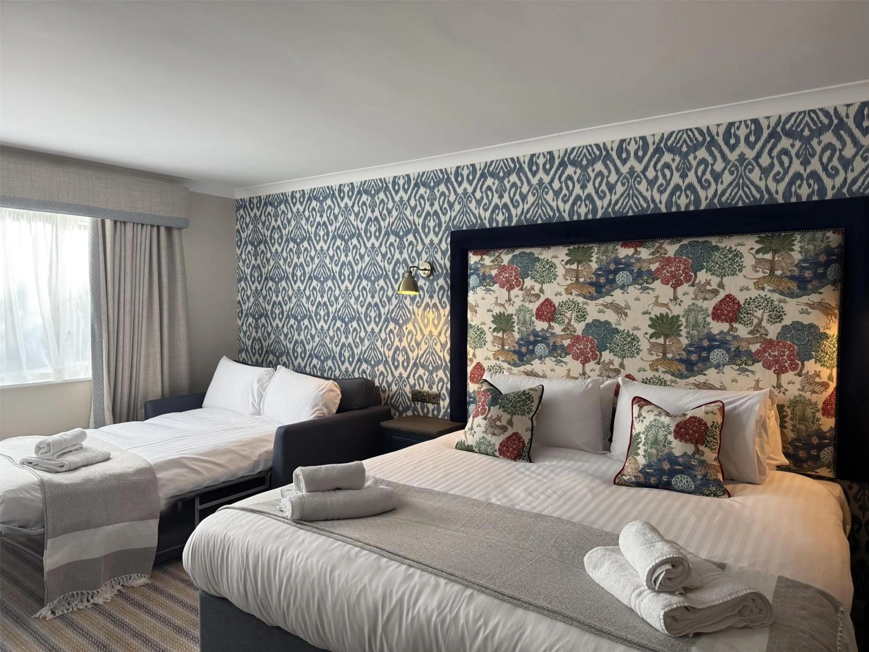 Bed in Thatchers, Leatherhead East Horsley