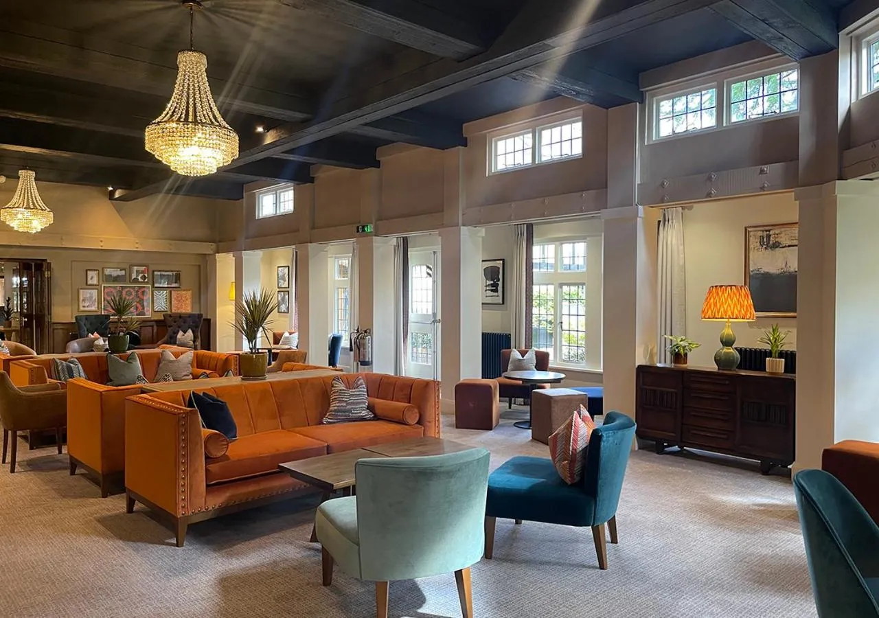 Restaurant/places to eat in Thatchers, Leatherhead East Horsley