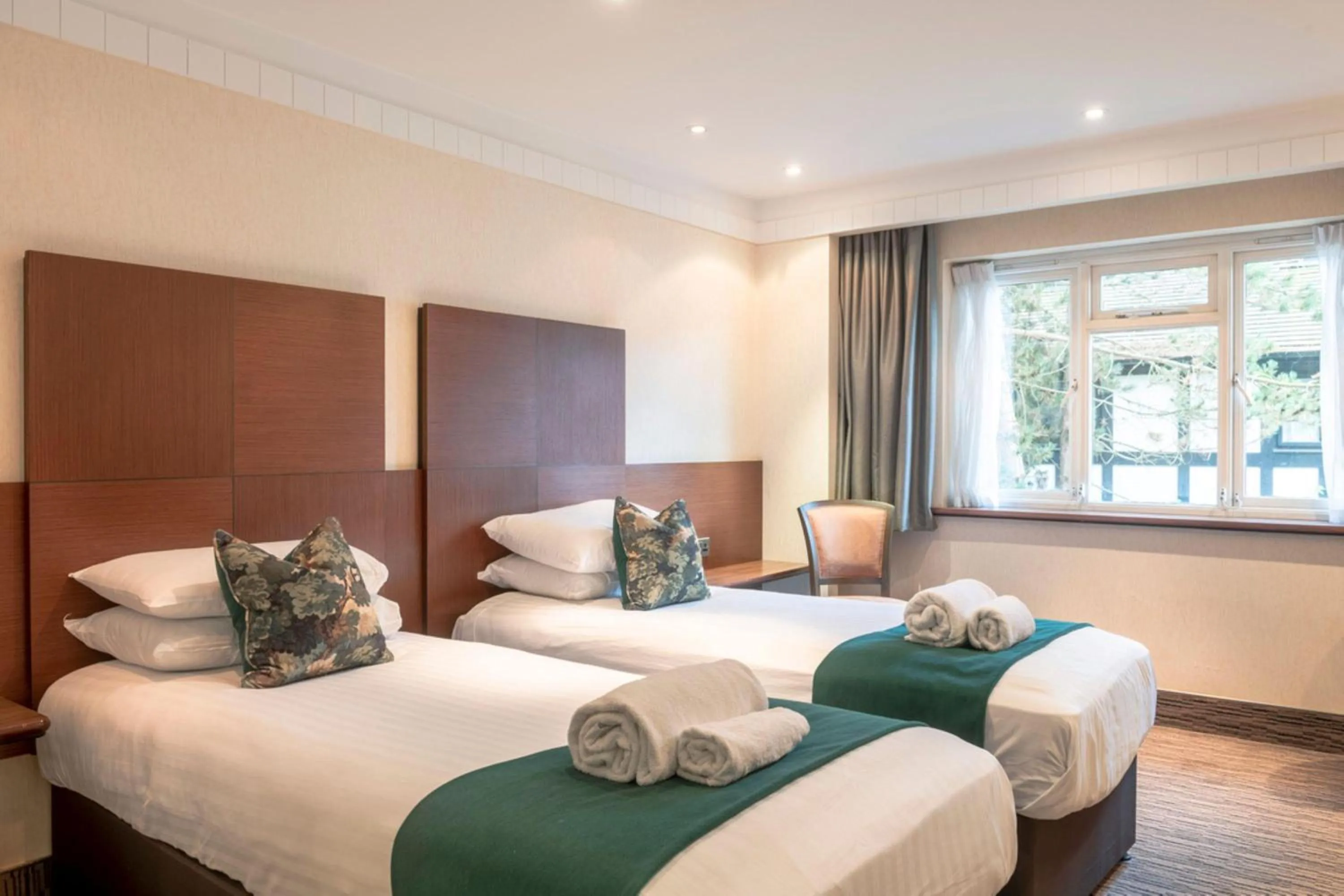 Bed in Thatchers, Leatherhead East Horsley