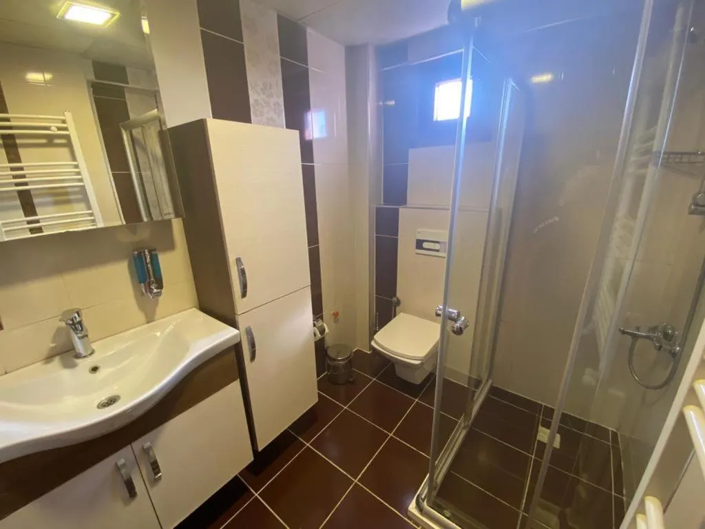 Shower in My Rezidans Hotel