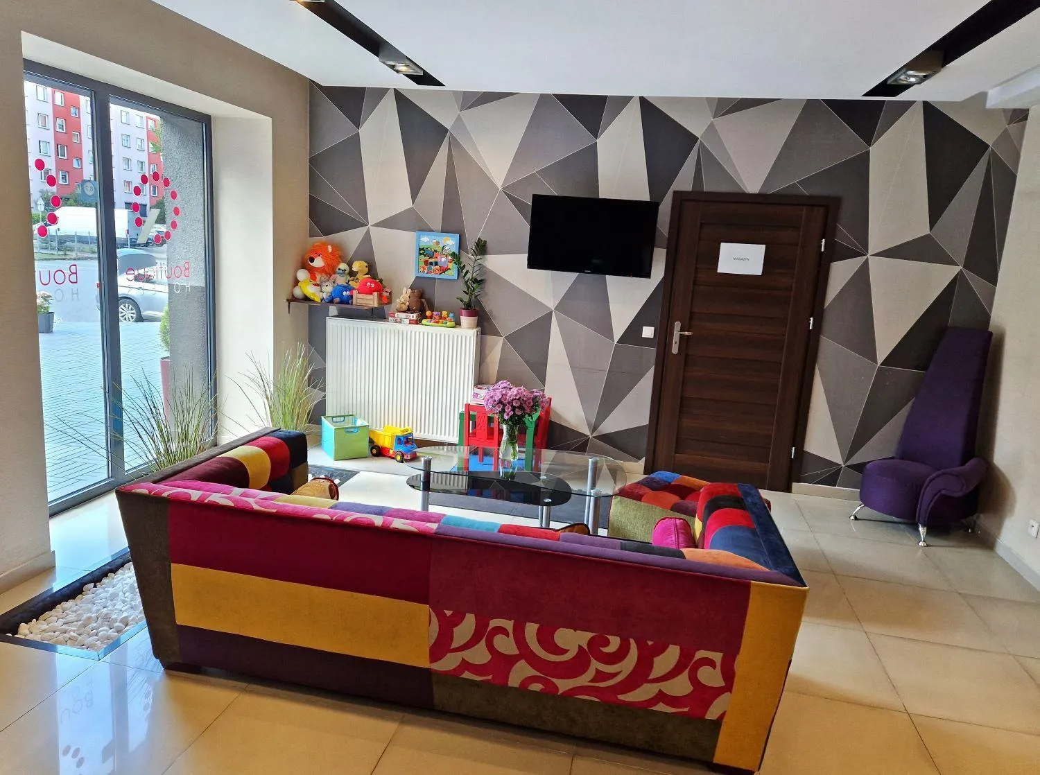 Communal lounge/ TV room in Boutique Hotel's Bytom