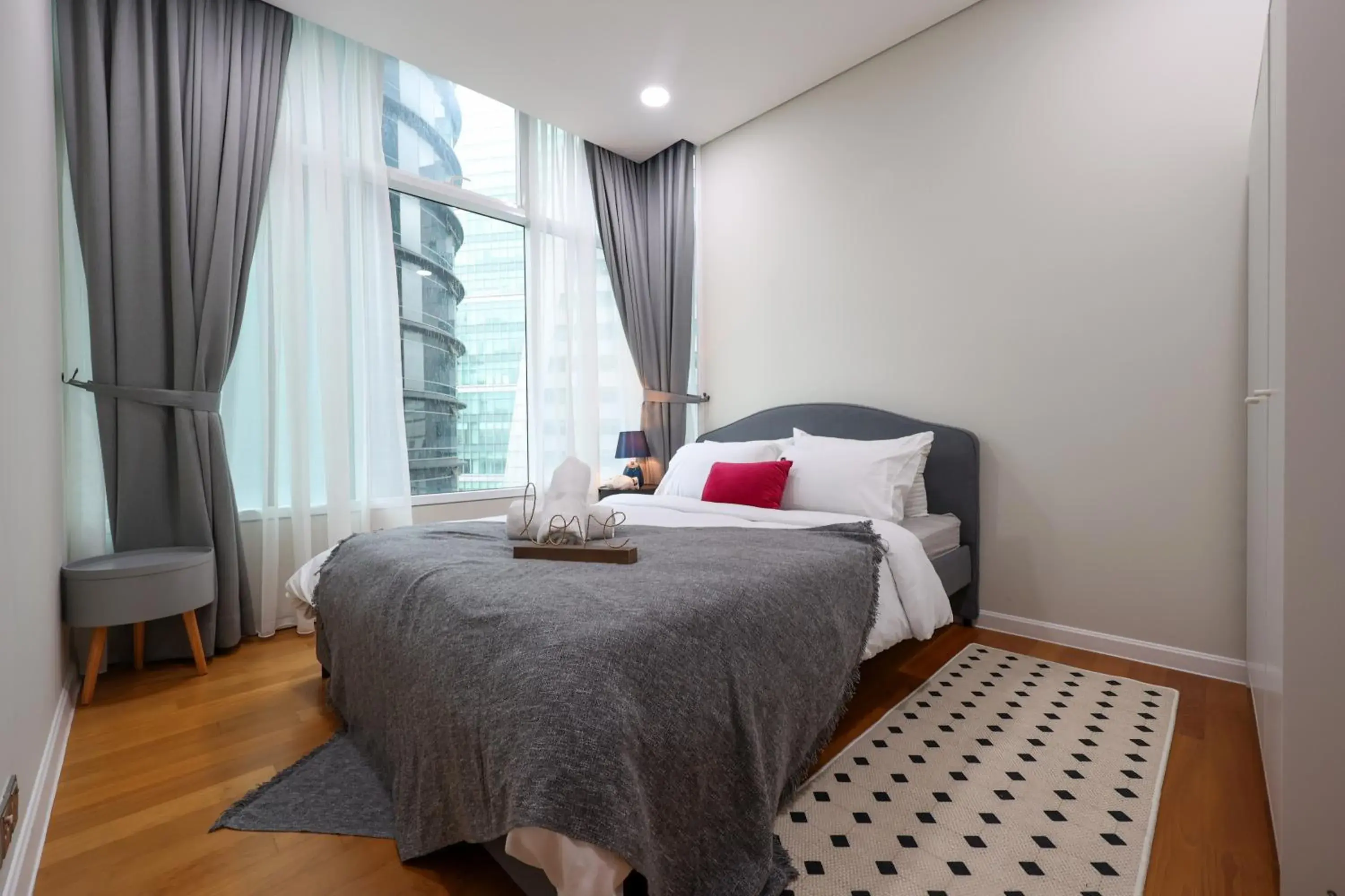 Bed in Sky Suites KLCC By Calm Sojourn Bed in Sky Suites KLCC By Calm Sojourn