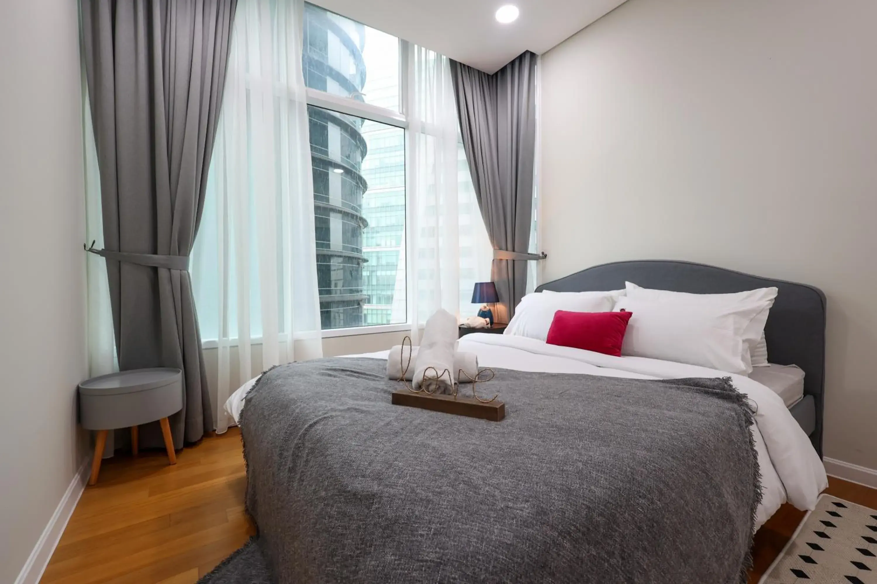 Bed in Sky Suites KLCC By Calm Sojourn Bed in Sky Suites KLCC By Calm Sojourn