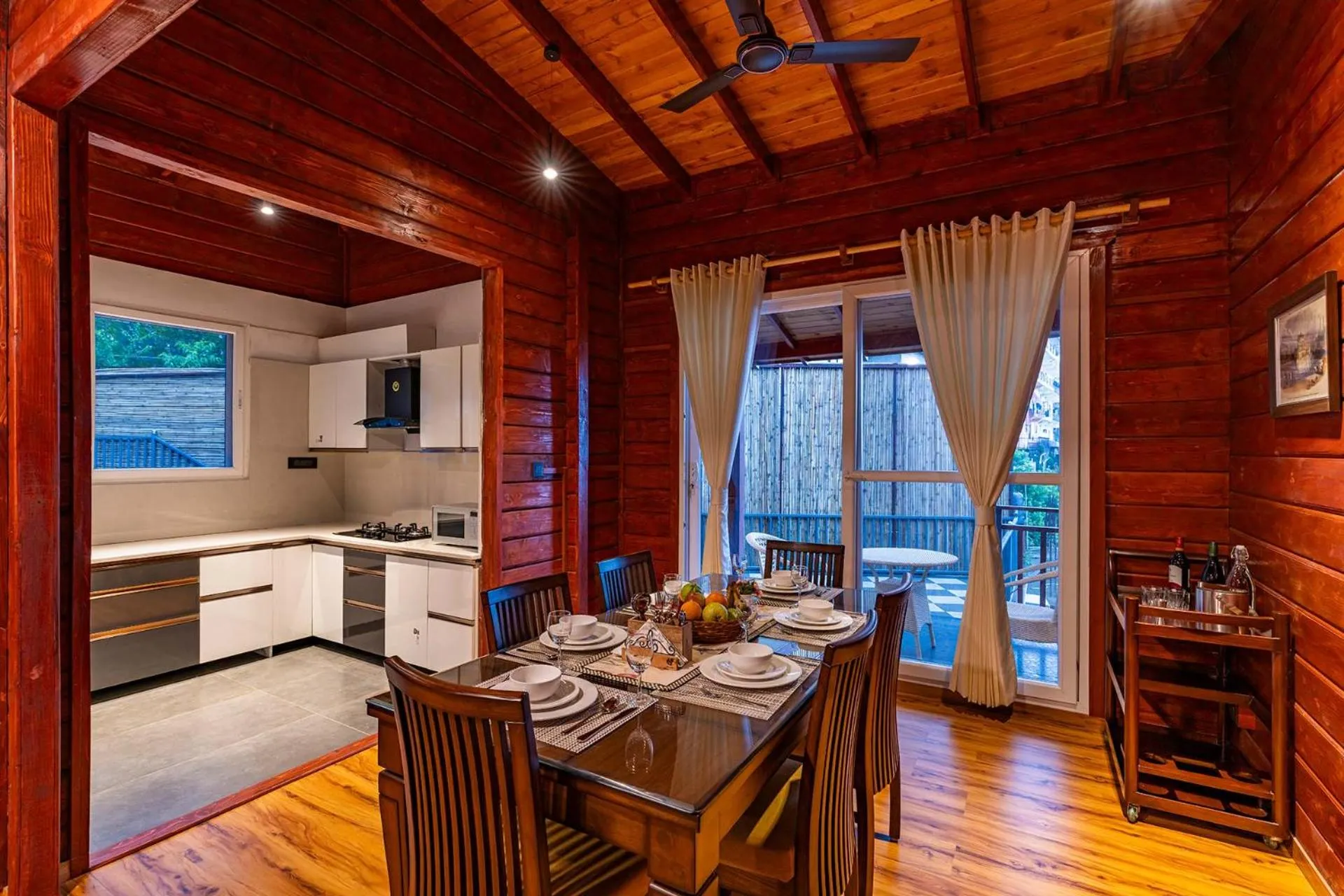 StayVista at Villa Vivendi - Luxury Hill Stay, Dharamshala
