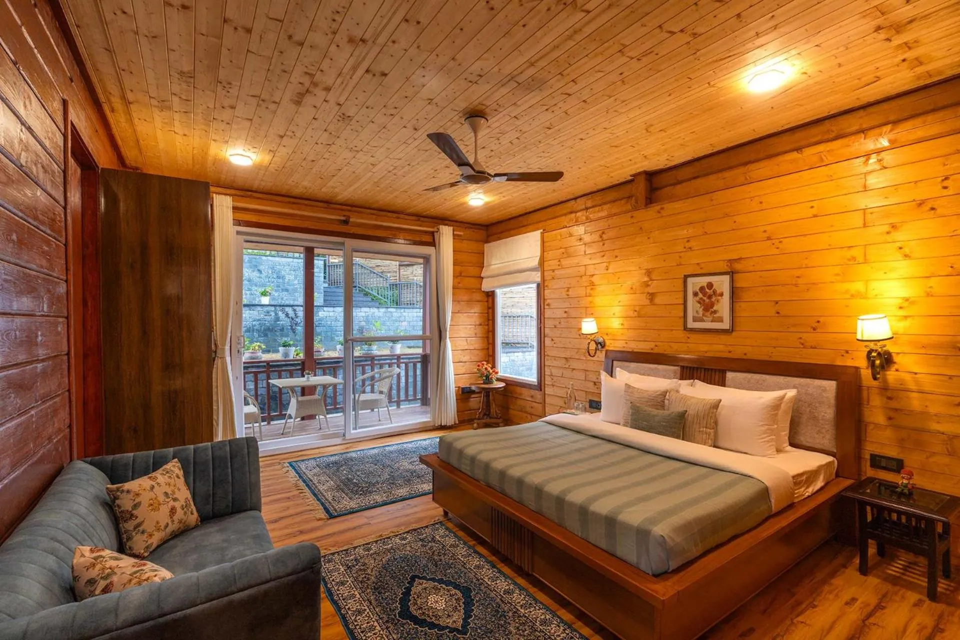 StayVista at Villa Vivendi - Luxury Hill Stay, Dharamshala