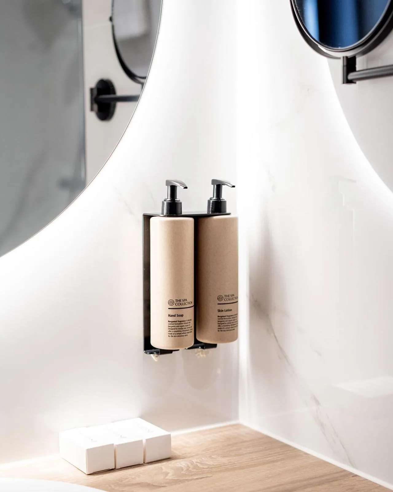 Bathroom in Hotel Alkmaar - Bar & Restaurant