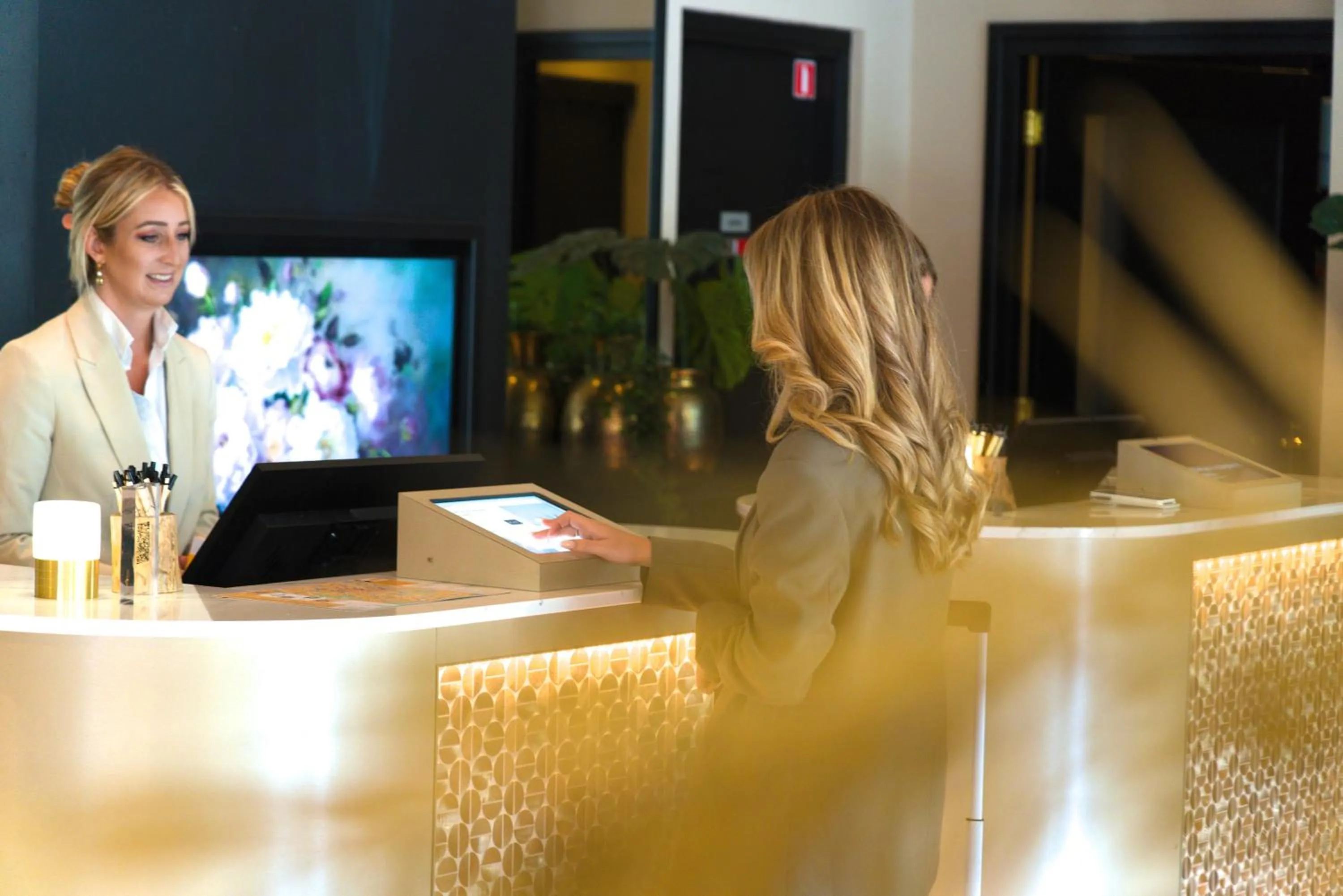 Lobby or reception in Hotel Alkmaar - Bar & Restaurant