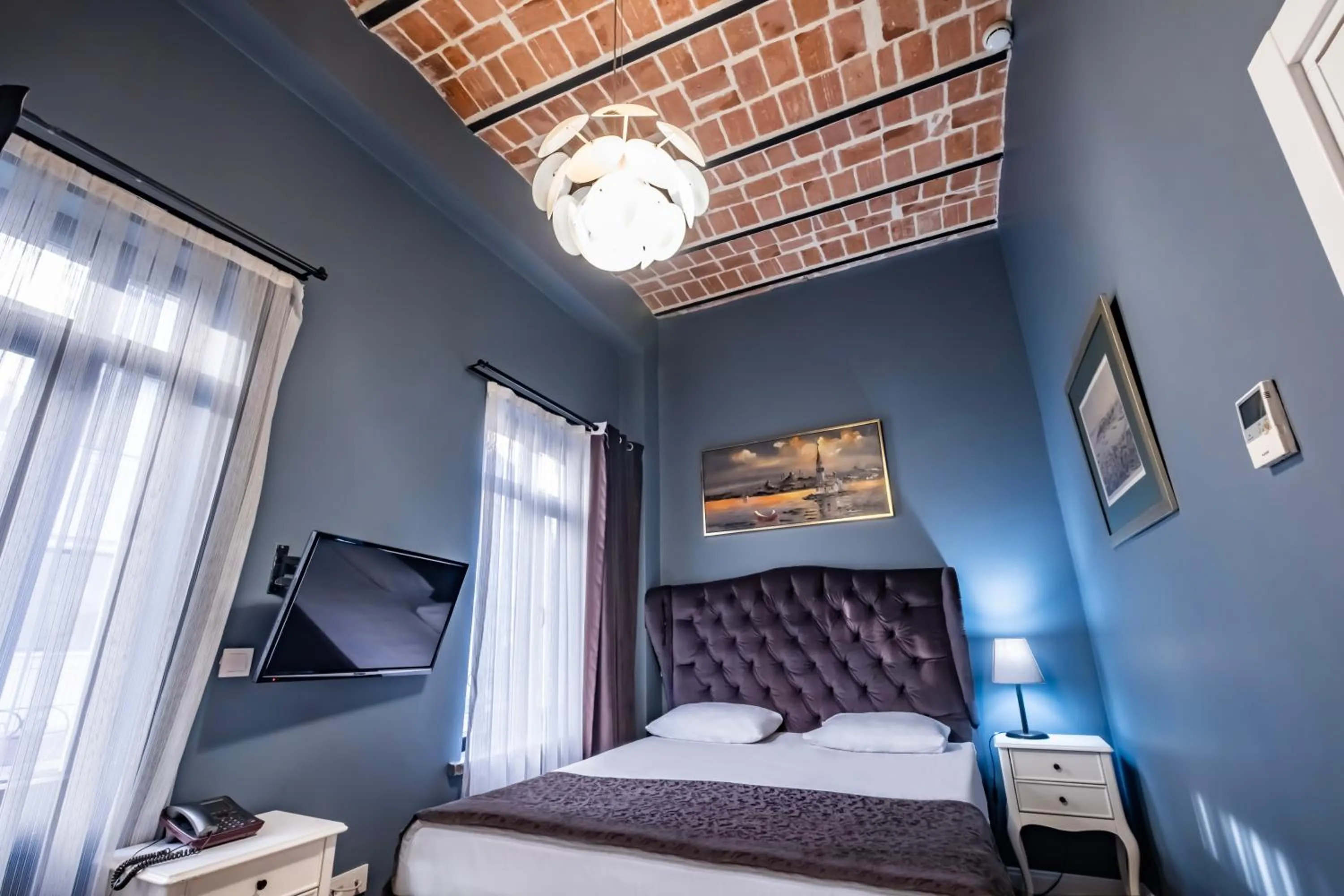 Bed in Selvese Suites, Serviced Living in Galata
