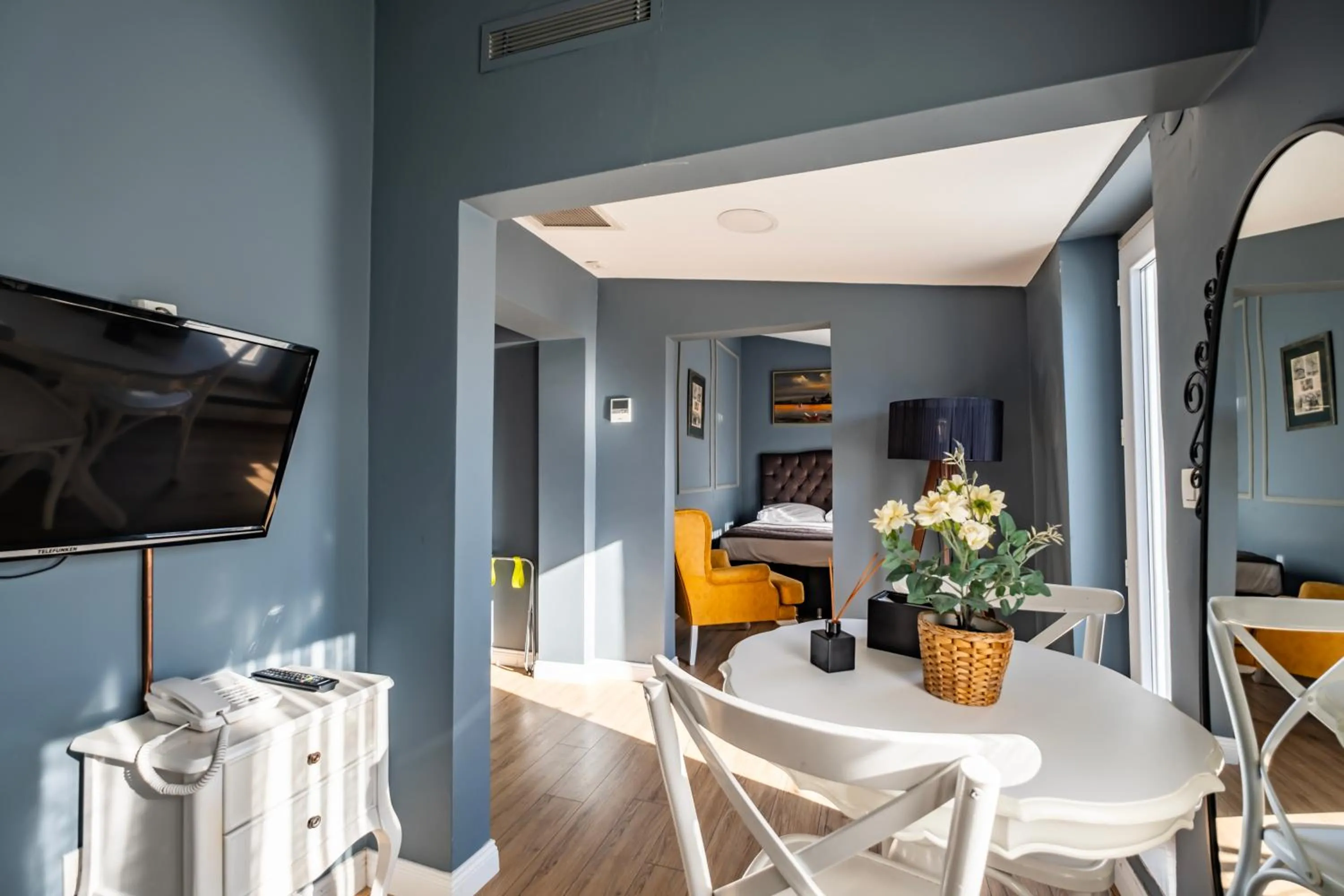 Seating area in Selvese Suites, Serviced Living in Galata