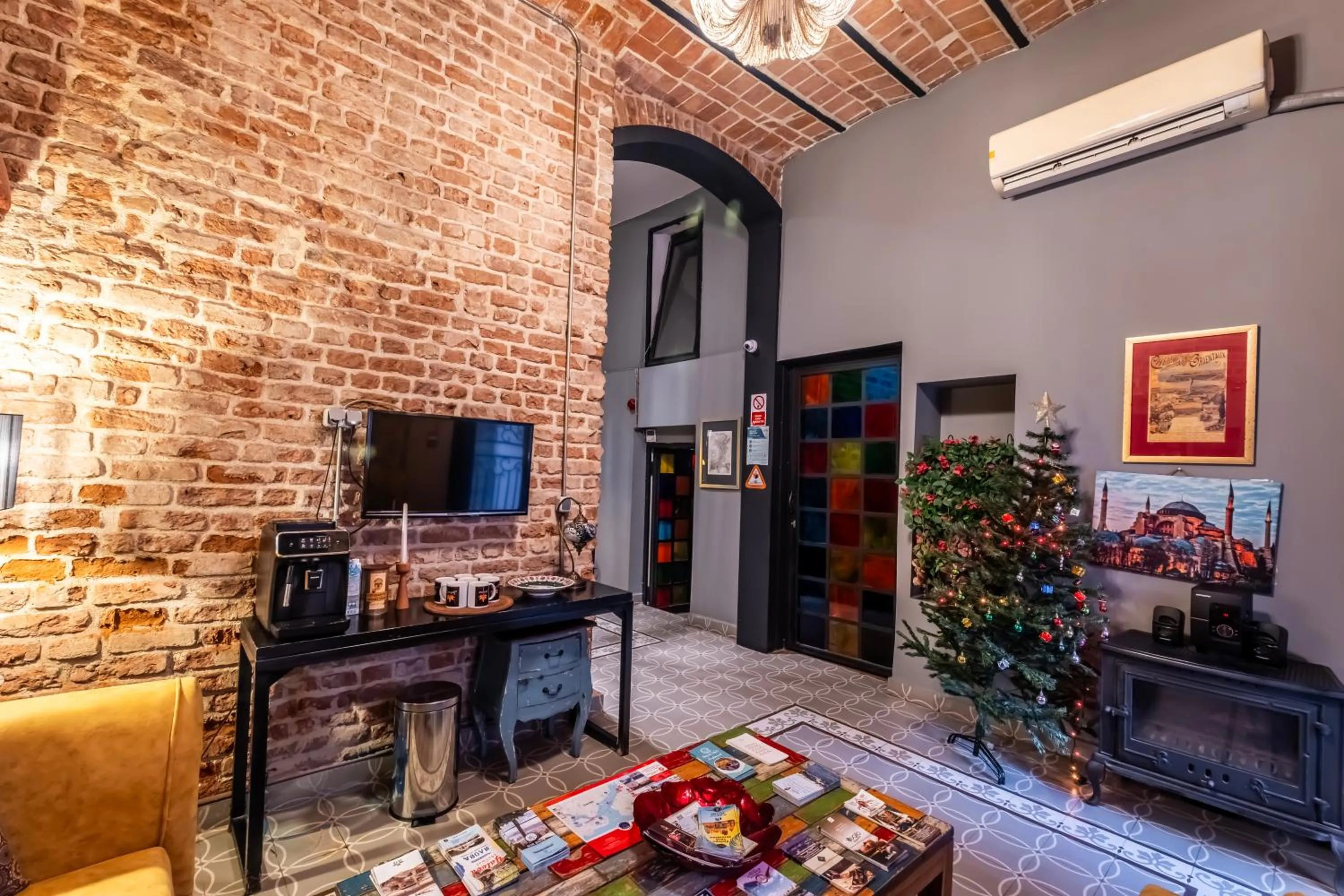 Lobby or reception in Selvese Suites, Serviced Living in Galata