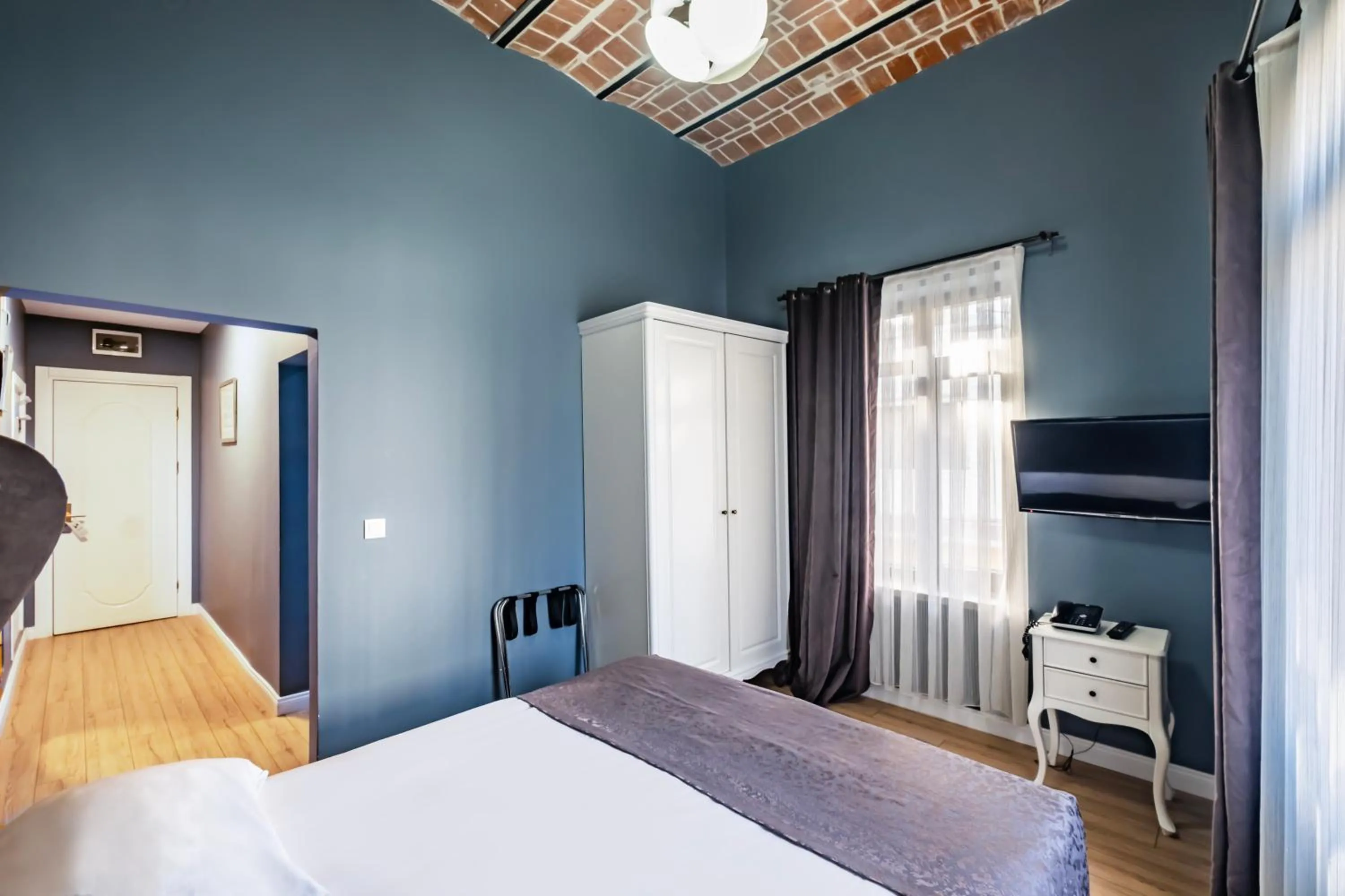Bed in Selvese Suites, Serviced Living in Galata