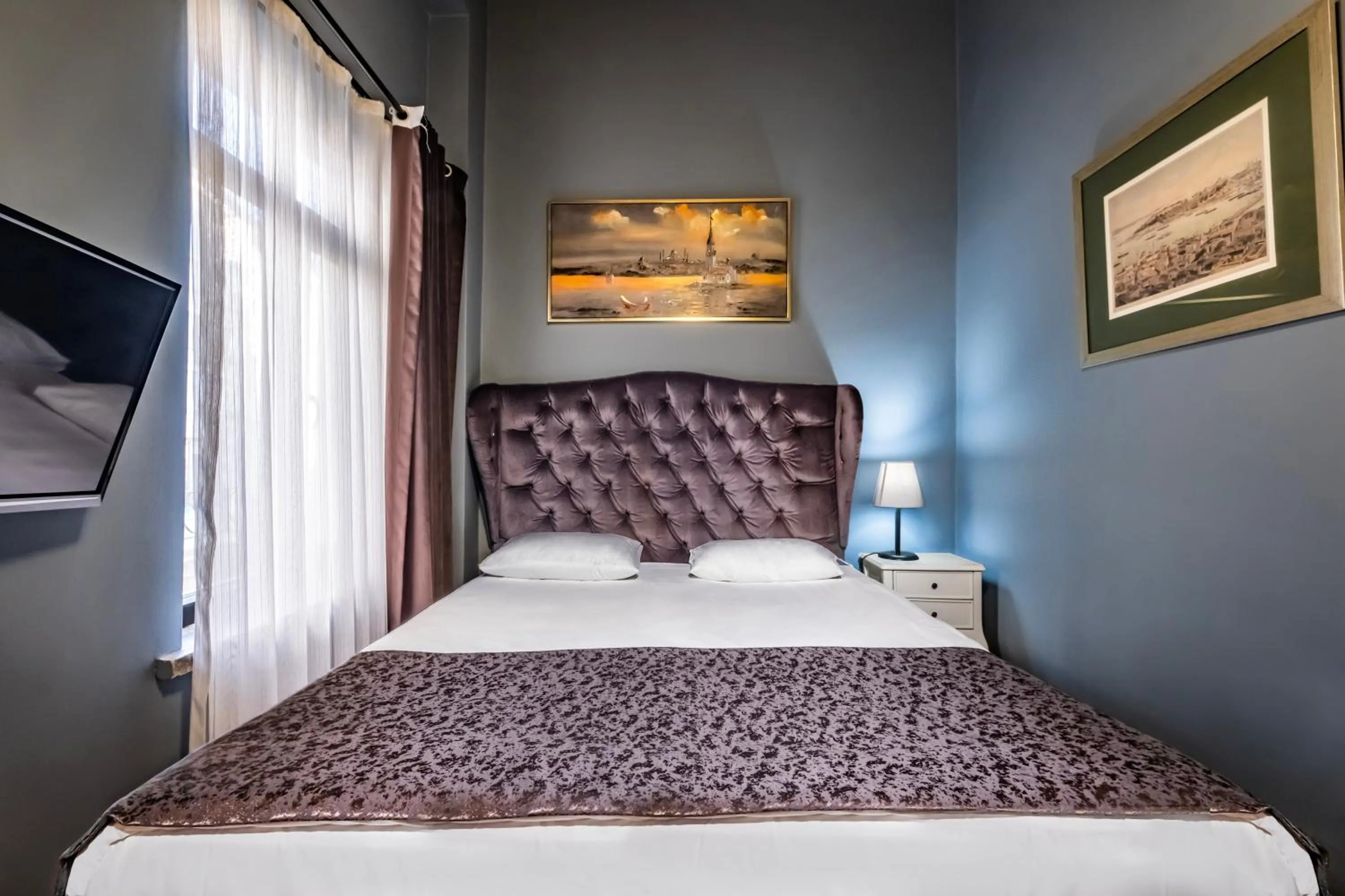 Bed in Selvese Suites, Serviced Living in Galata