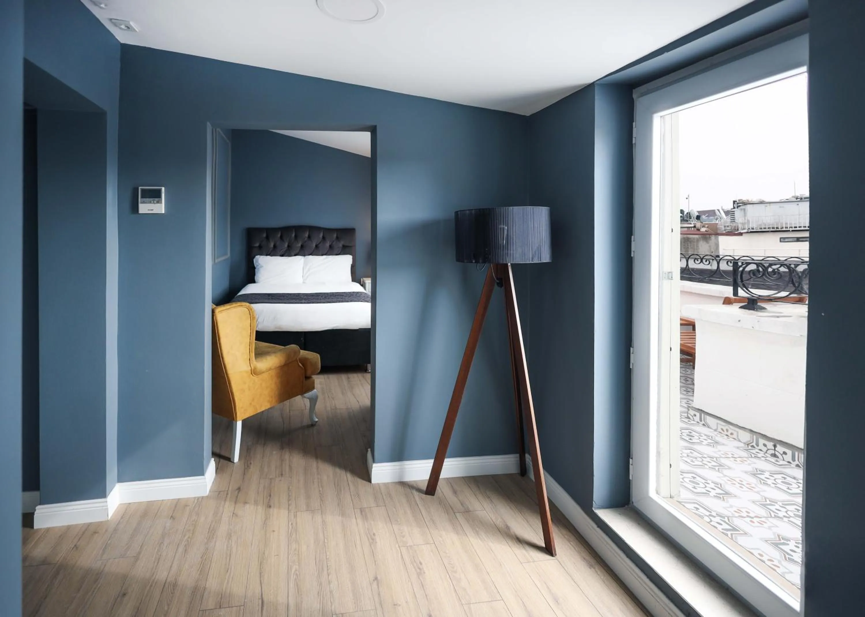 hair dresser in Selvese Suites, Serviced Living in Galata