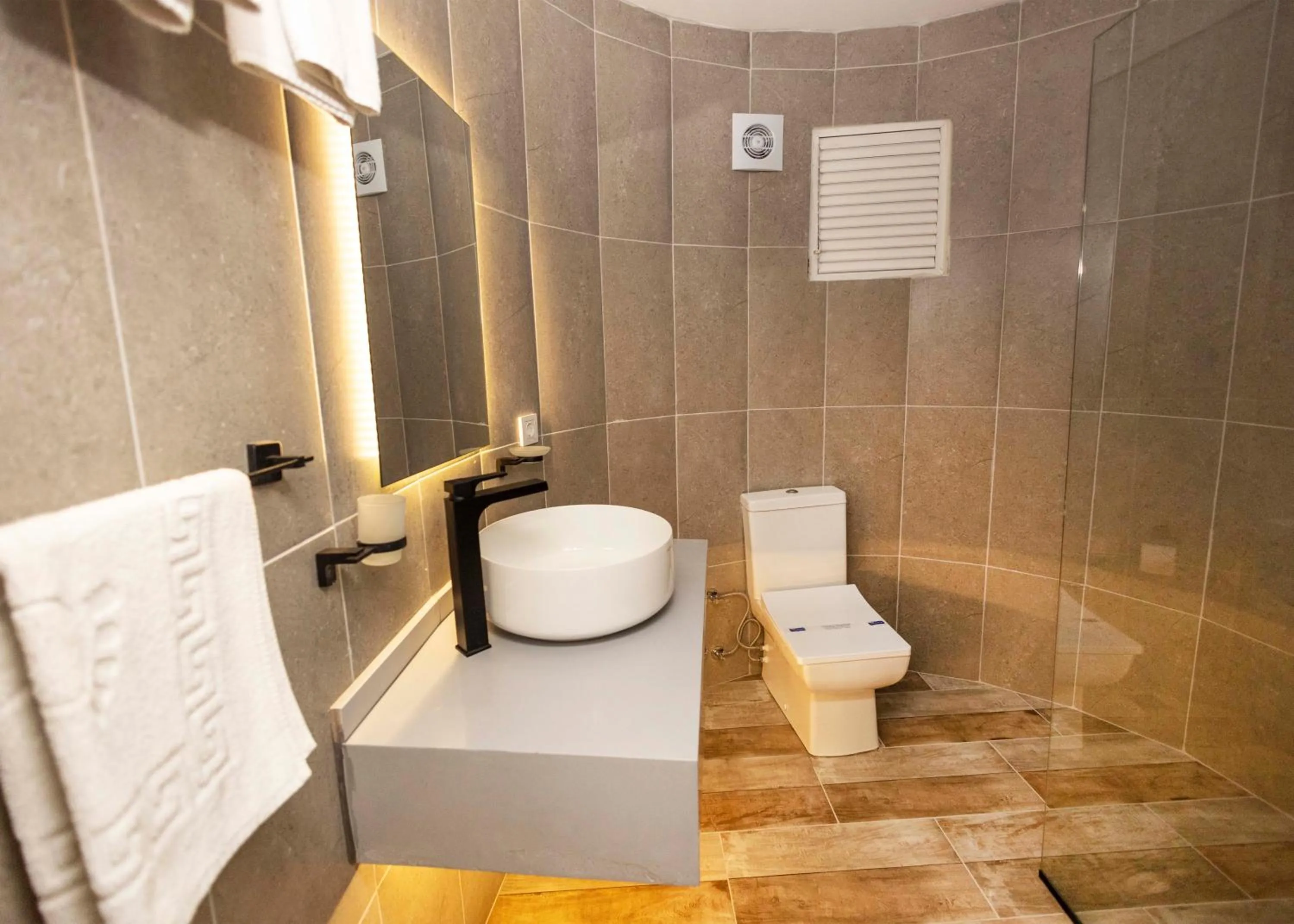 Bathroom in Selvese Suites, Serviced Living in Galata