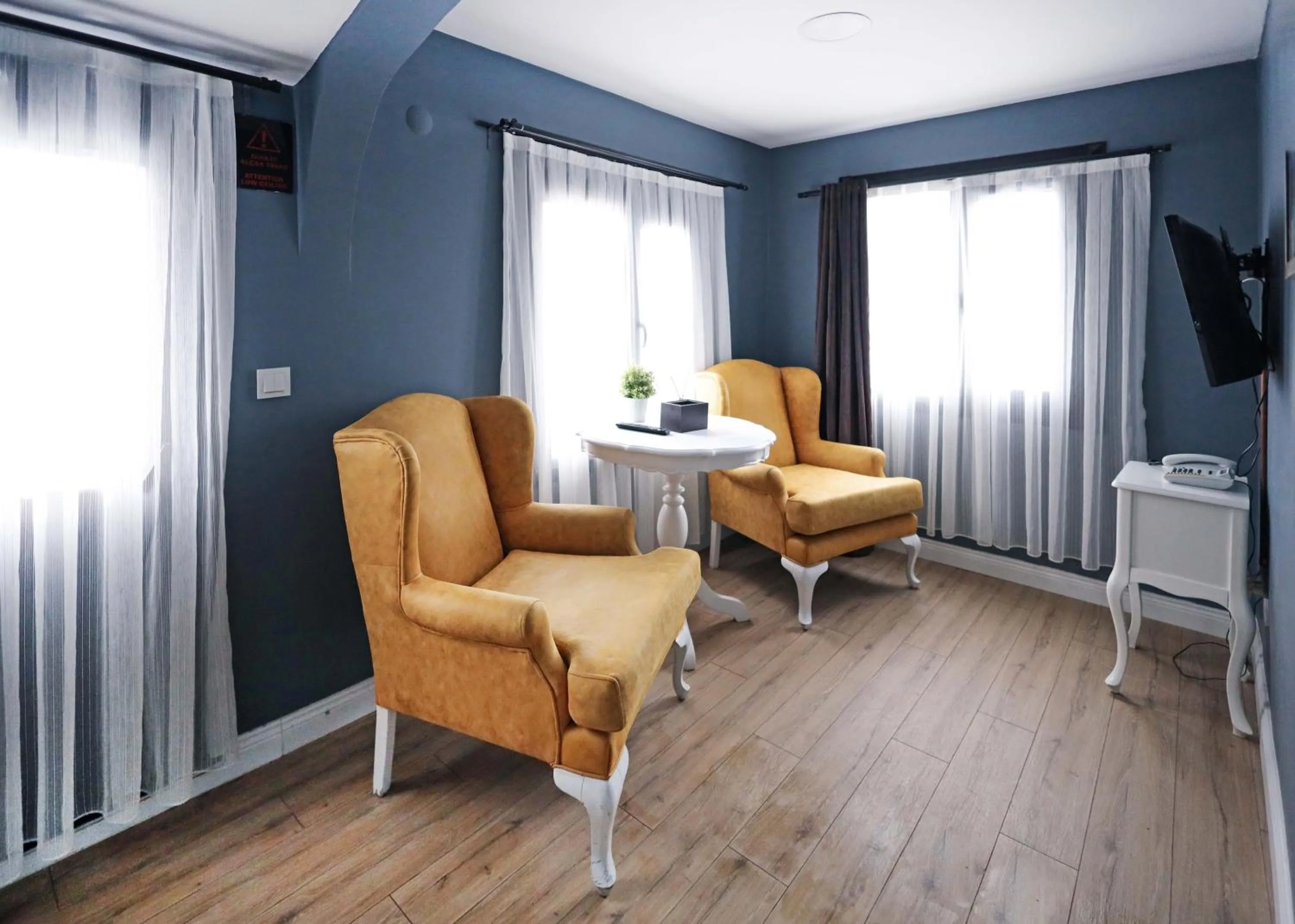Seating area in Selvese Suites, Serviced Living in Galata