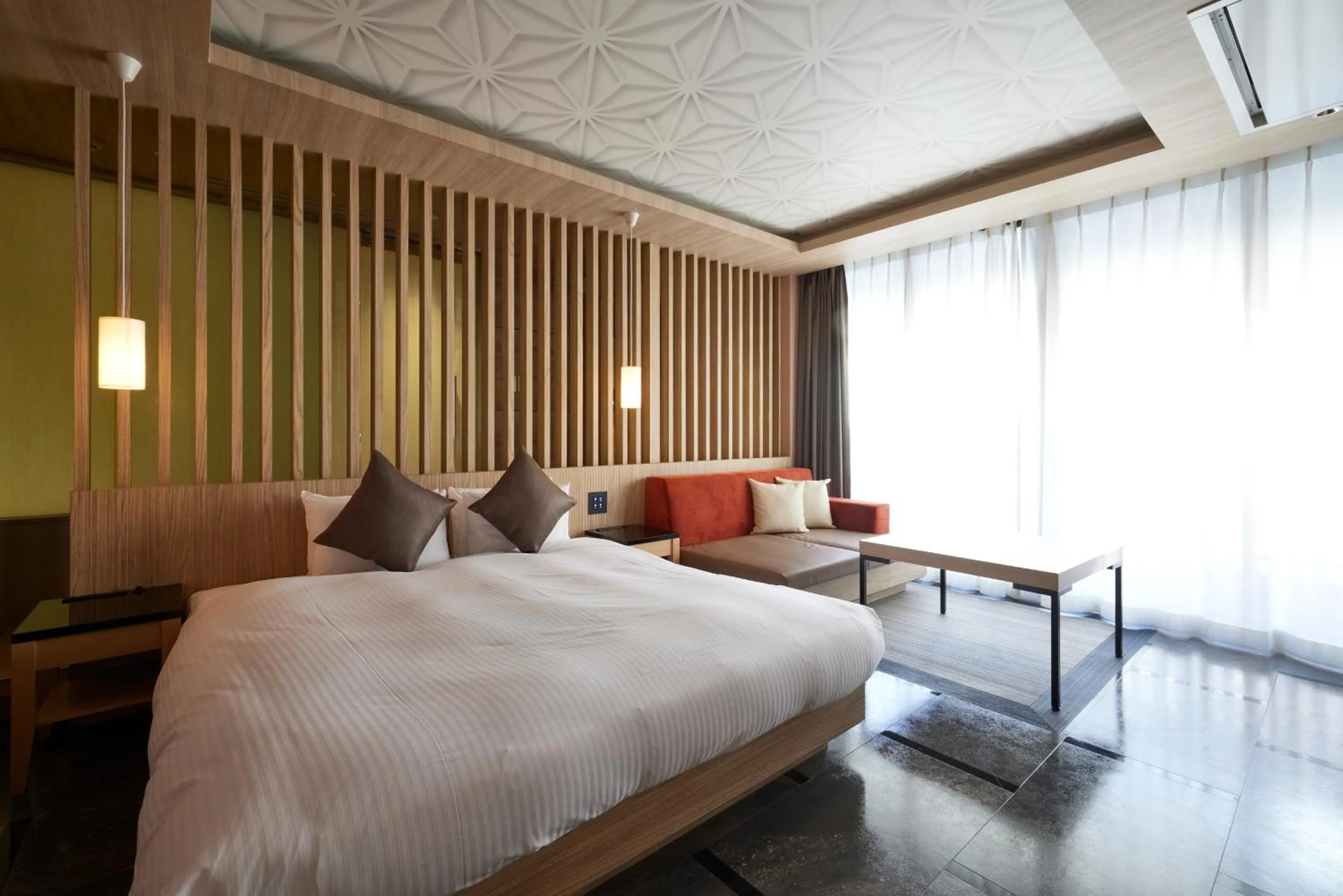 Photo of the whole room, Bed in ALFIT HOTEL & BAR AKASAKA