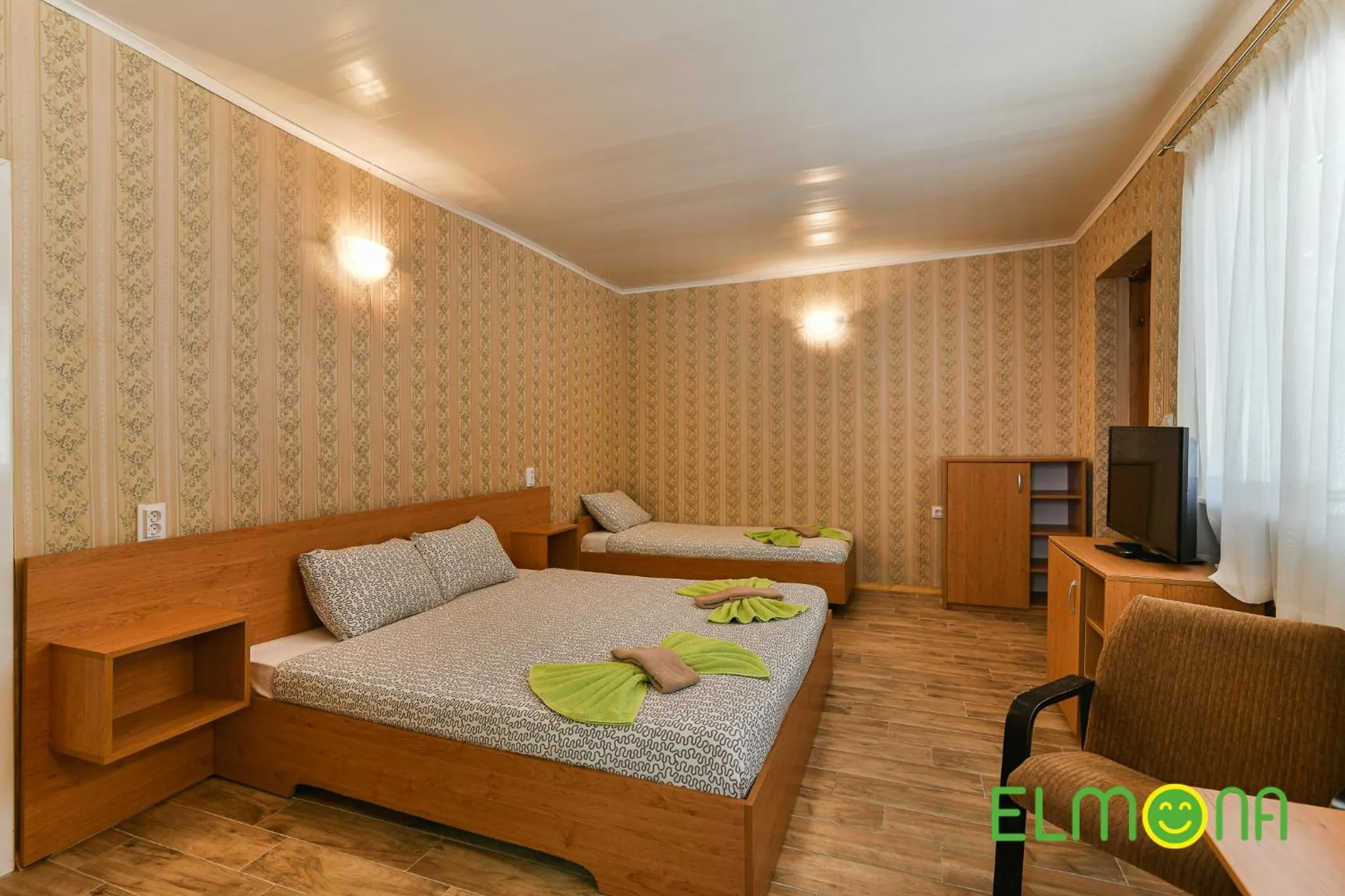 Bed in Elmona Villas