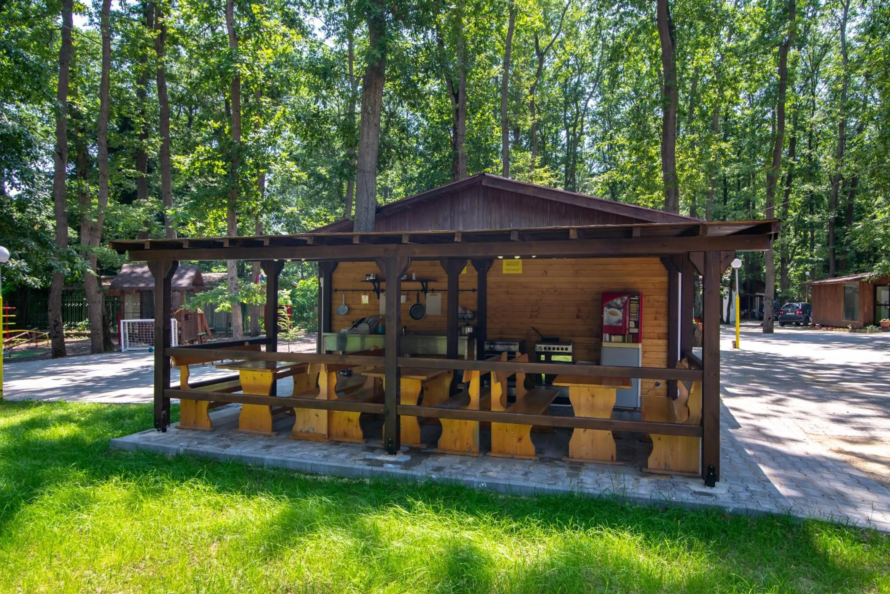 Communal kitchen in Elmona Villas