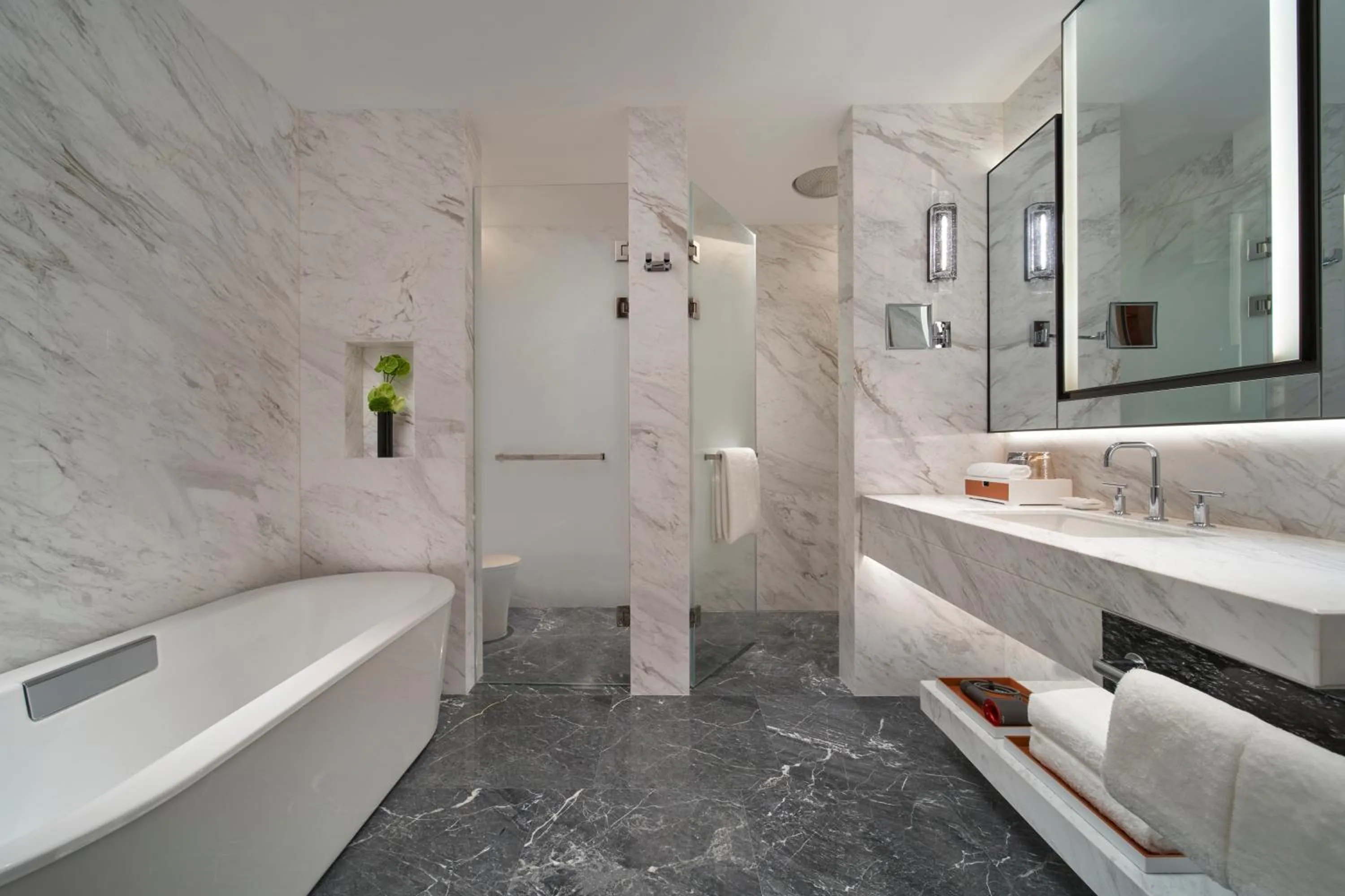 Toilet in Hyatt Regency Changshu Kuncheng Lake