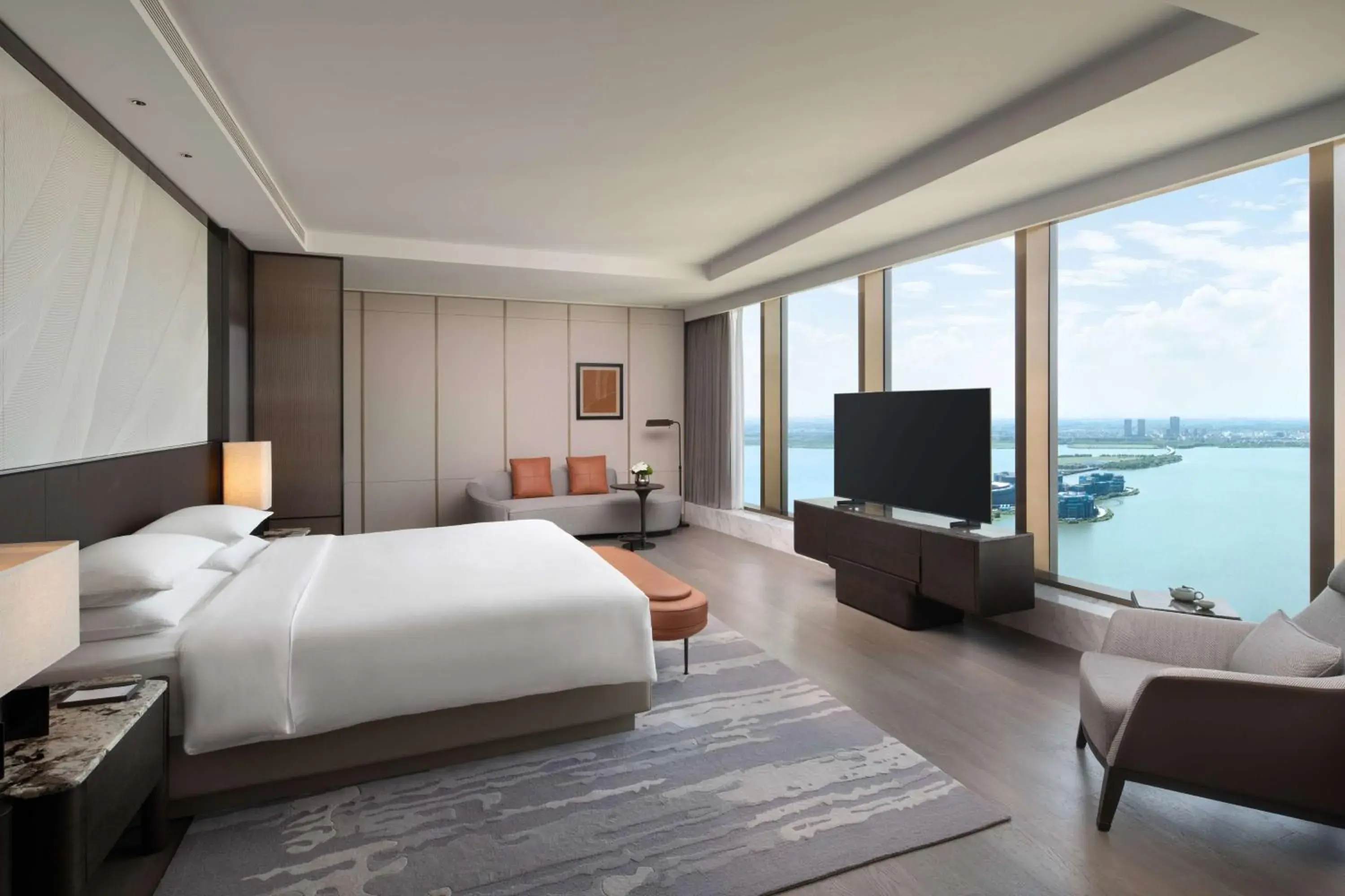 Photo of the whole room, Bed in Hyatt Regency Changshu Kuncheng Lake Photo of the whole room, Bed in Hyatt Regency Changshu Kuncheng Lake