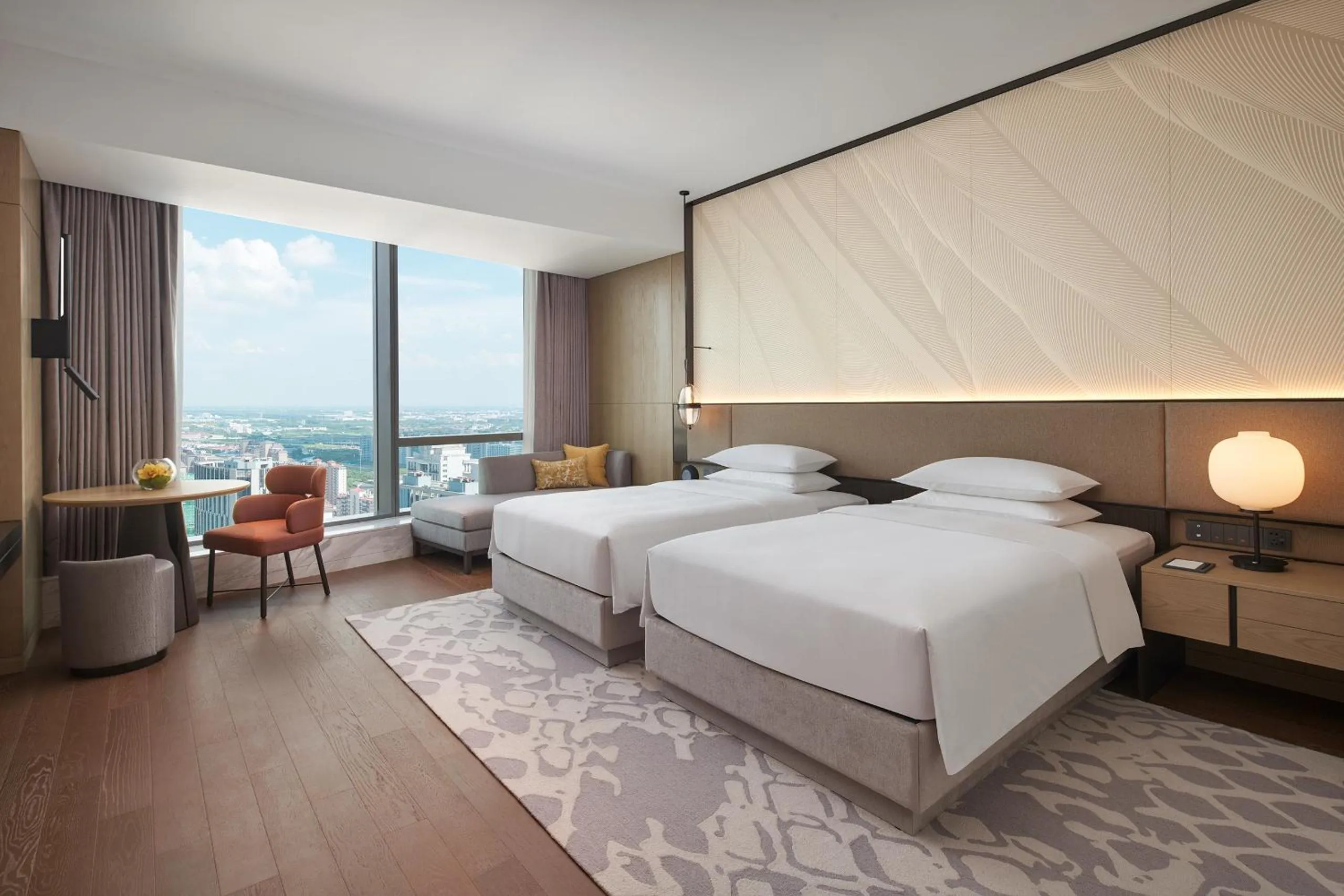 Photo of the whole room, Bed in Hyatt Regency Changshu Kuncheng Lake