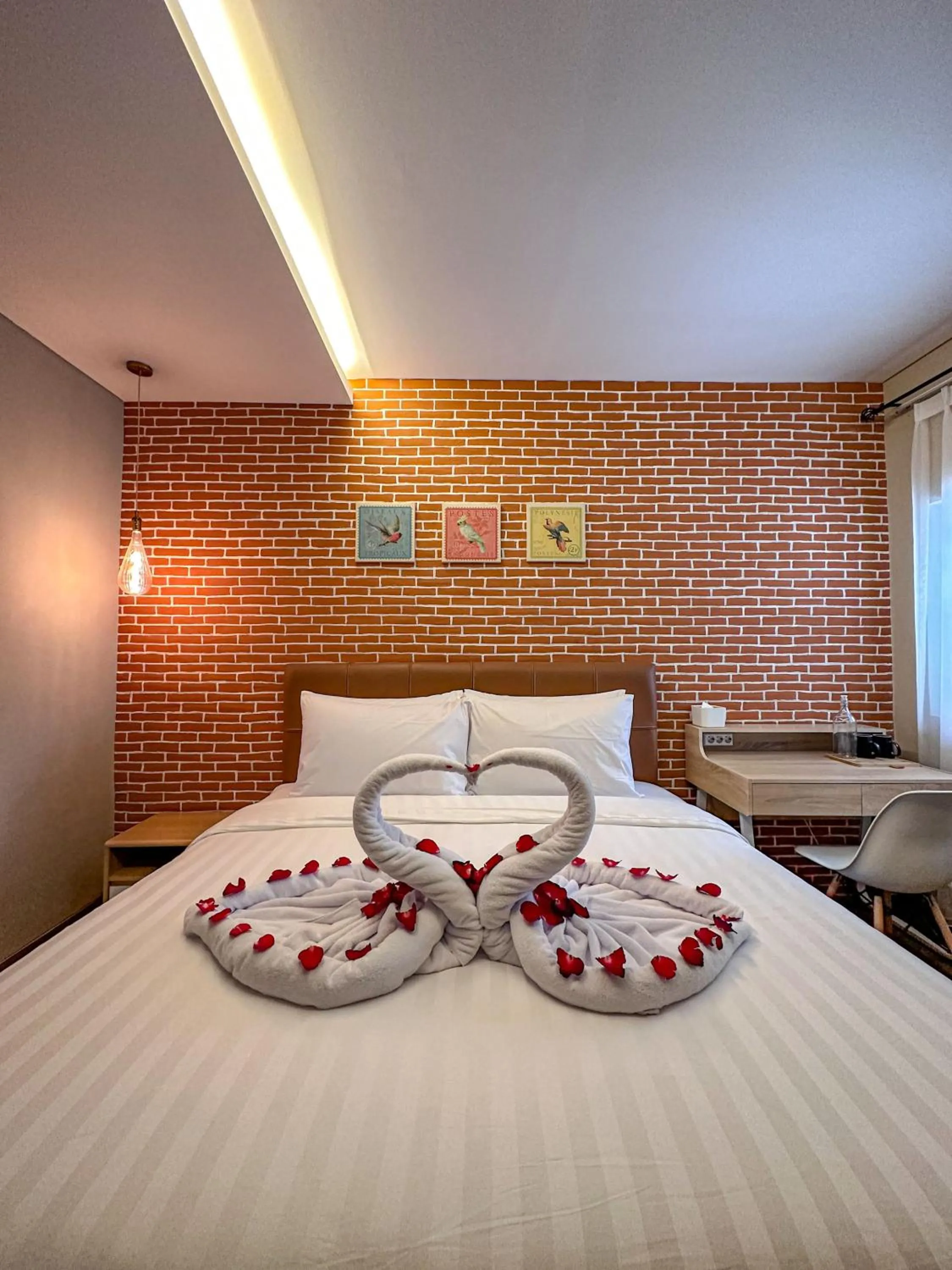 Bed in Lugano Arte Homestay