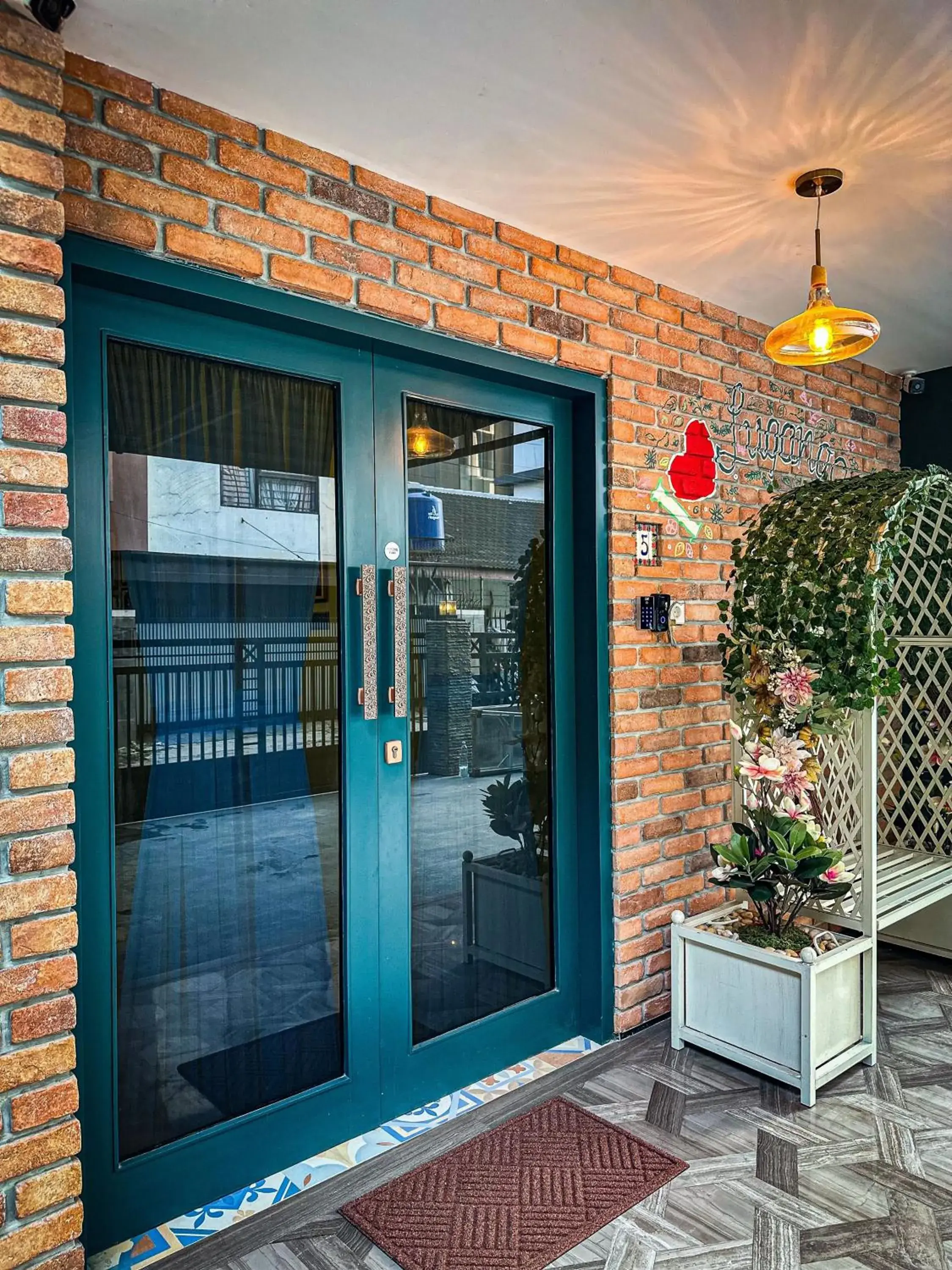 Property building in Lugano Arte Homestay Property building in Lugano Arte Homestay