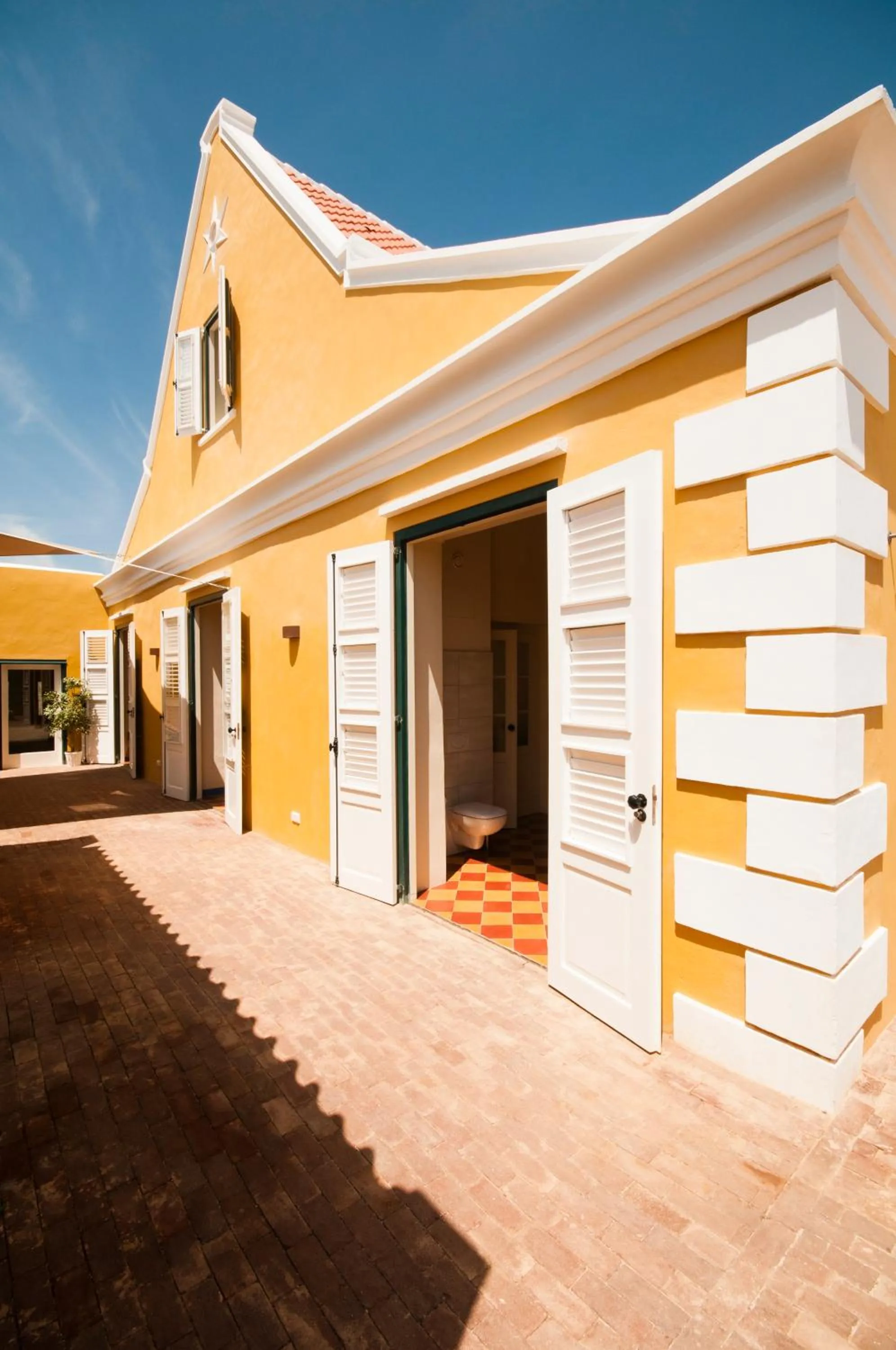 Facade/entrance in Landhuis Klein Santa Martha Boutique Hotel Restaurant.
