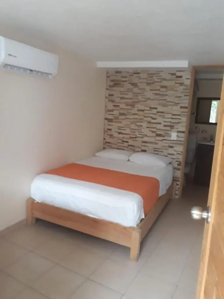 Bed in Hotel Los Angeles Bed in Hotel Los Angeles