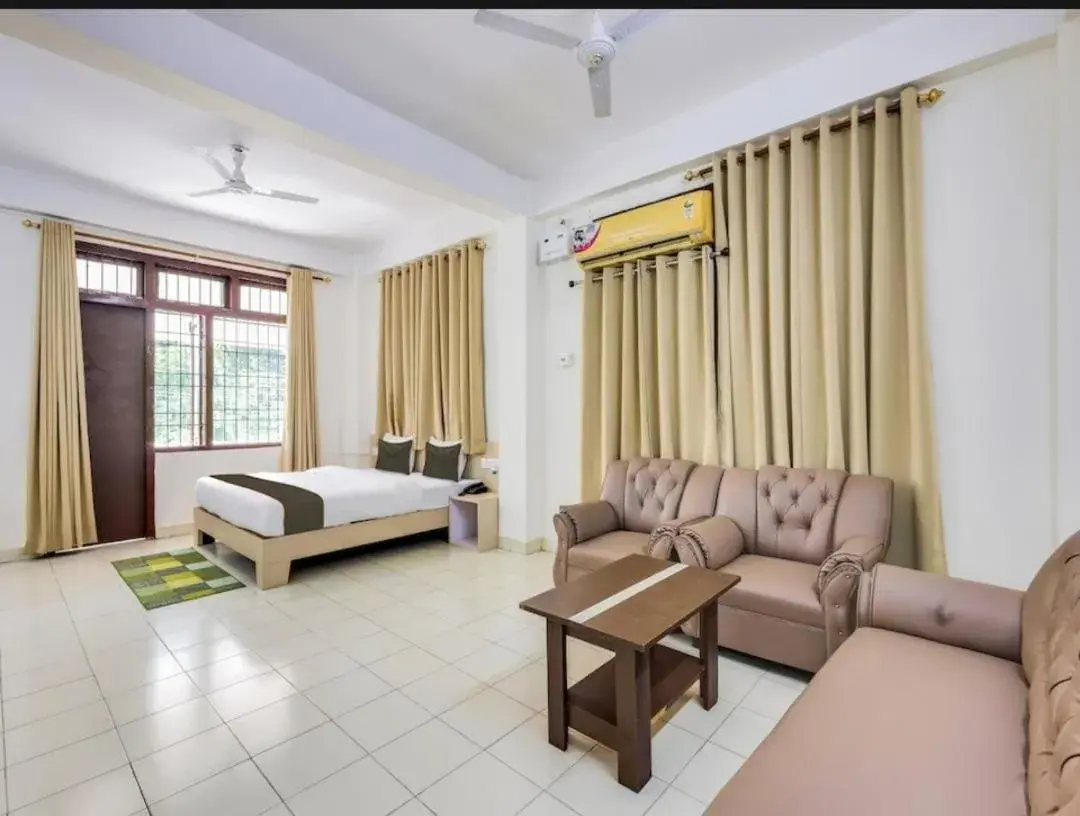 Triple Room in ERICA RESIDENCY Triple Room in ERICA RESIDENCY