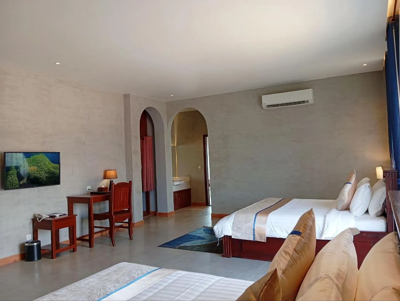 Photo of the whole room, Bed in Sokchea Kampot Hotel