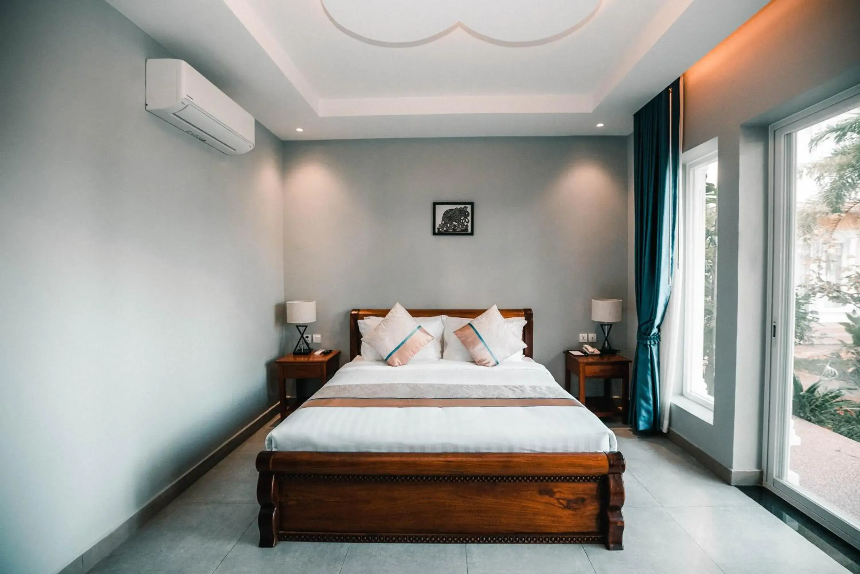 Bed in Sokchea Kampot Hotel Bed in Sokchea Kampot Hotel